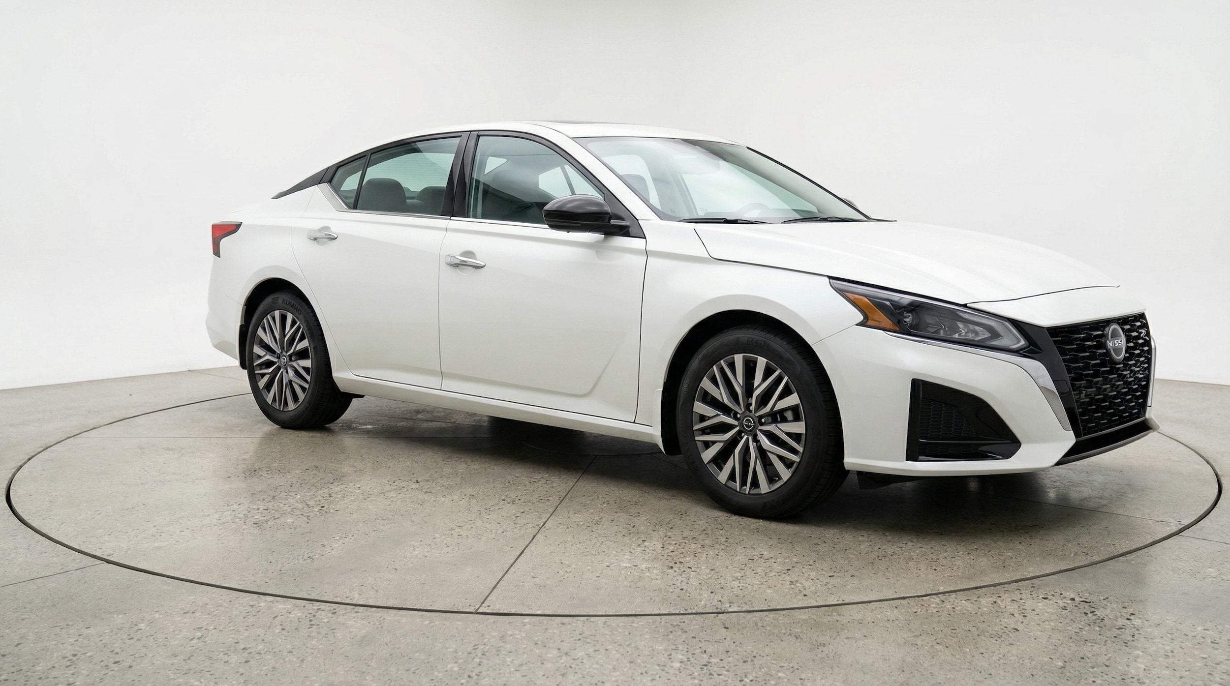 Thumbnail: 2025 Nissan Altima - 1