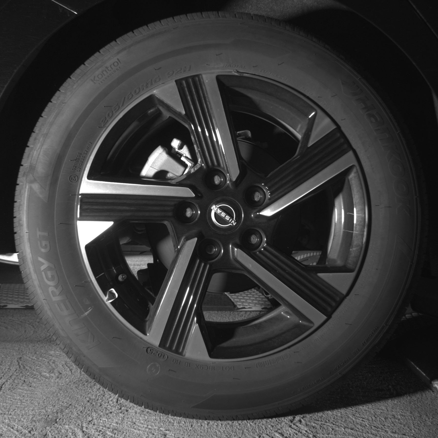 Thumbnail: 2025 Nissan Sentra - 15