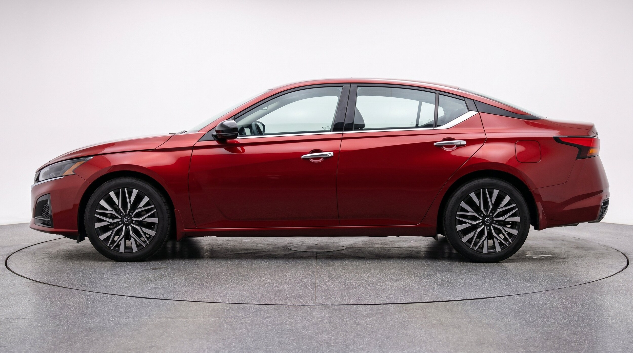 Thumbnail: 2025 Nissan Altima - 5