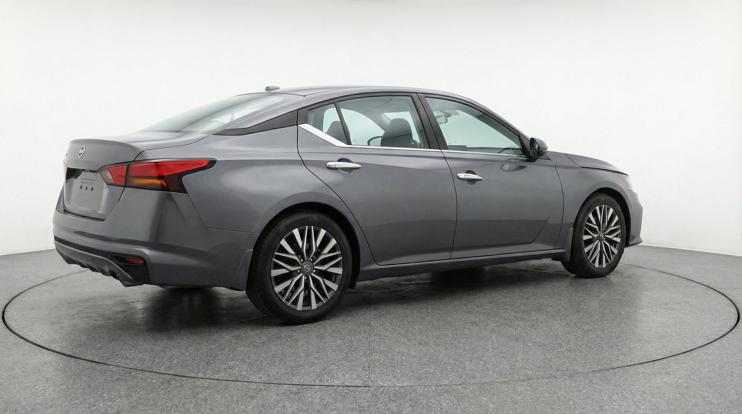 Thumbnail: 2025 Nissan Altima - 9