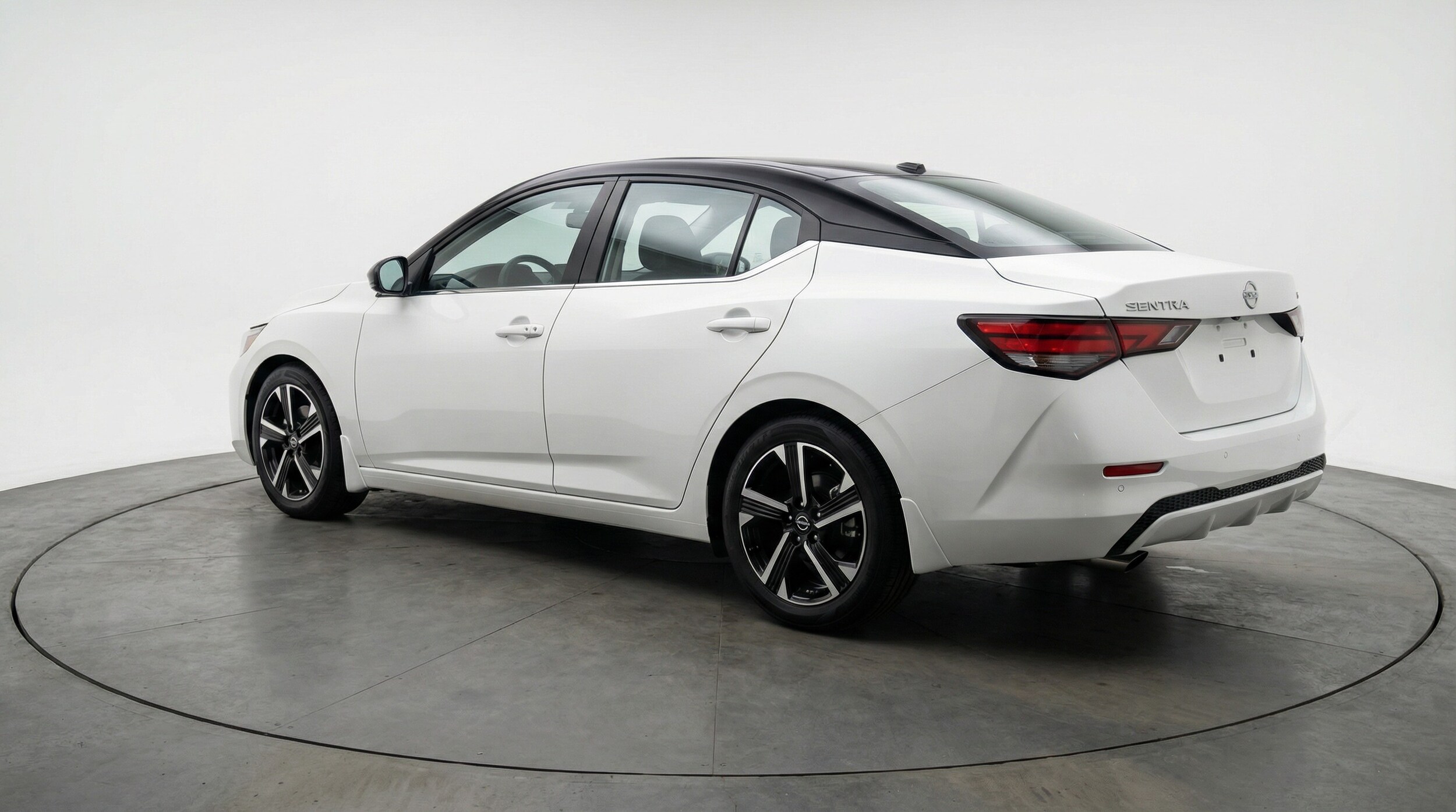 Thumbnail: 2025 Nissan Sentra - 5