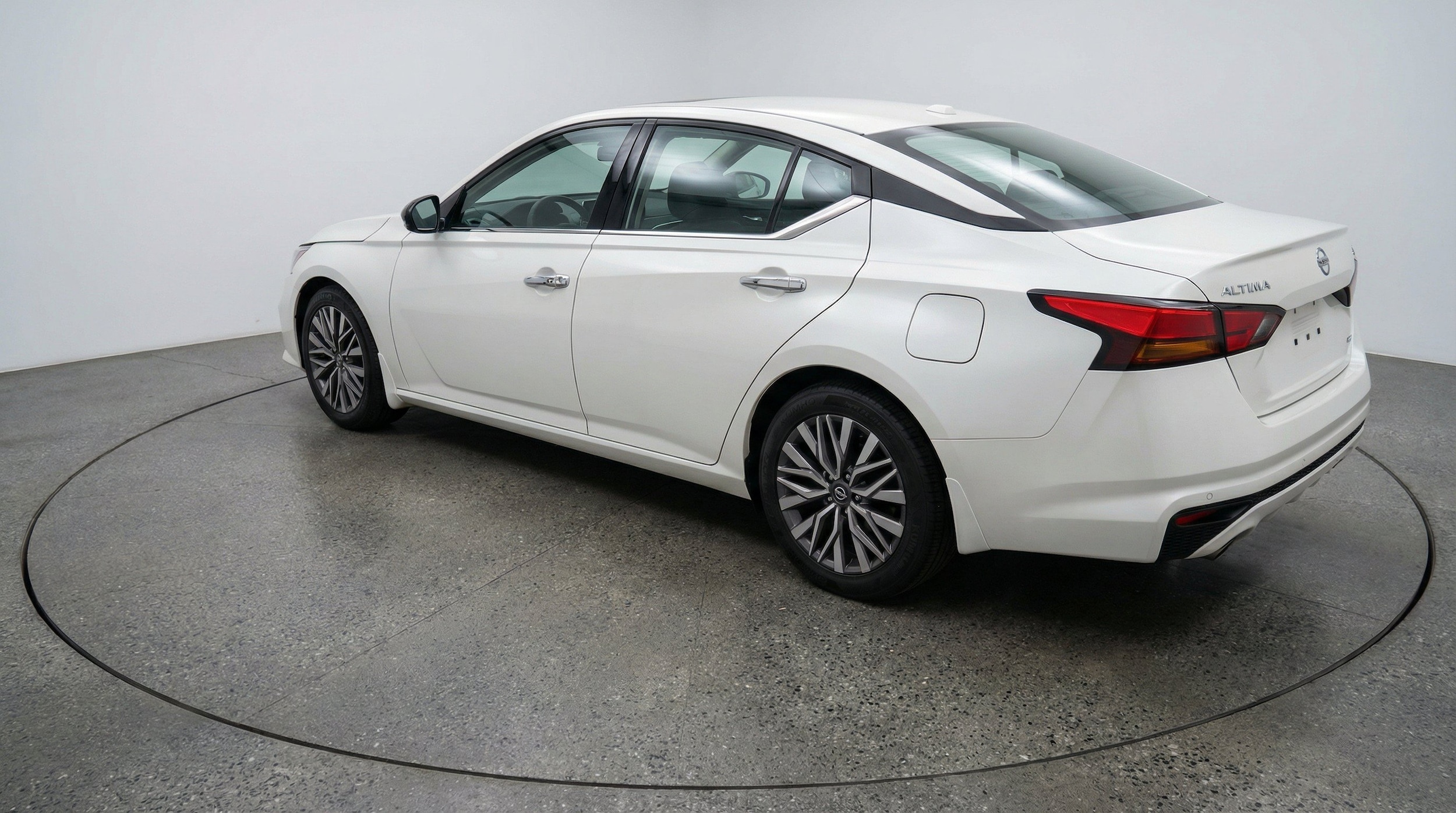 Thumbnail: 2025 Nissan Altima - 6
