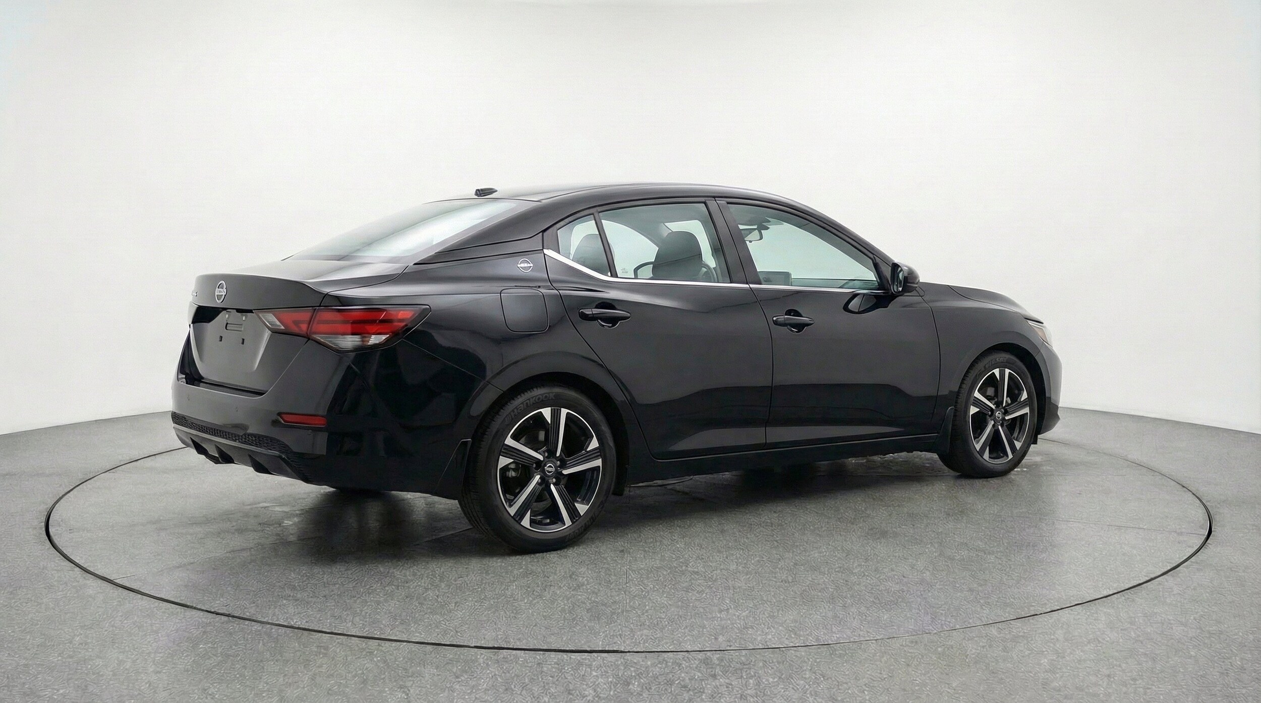 Thumbnail: 2025 Nissan Sentra - 9