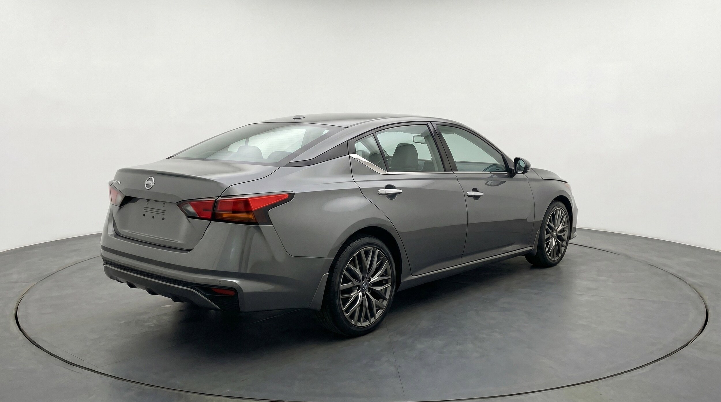 Thumbnail: 2025 Nissan Altima - 9