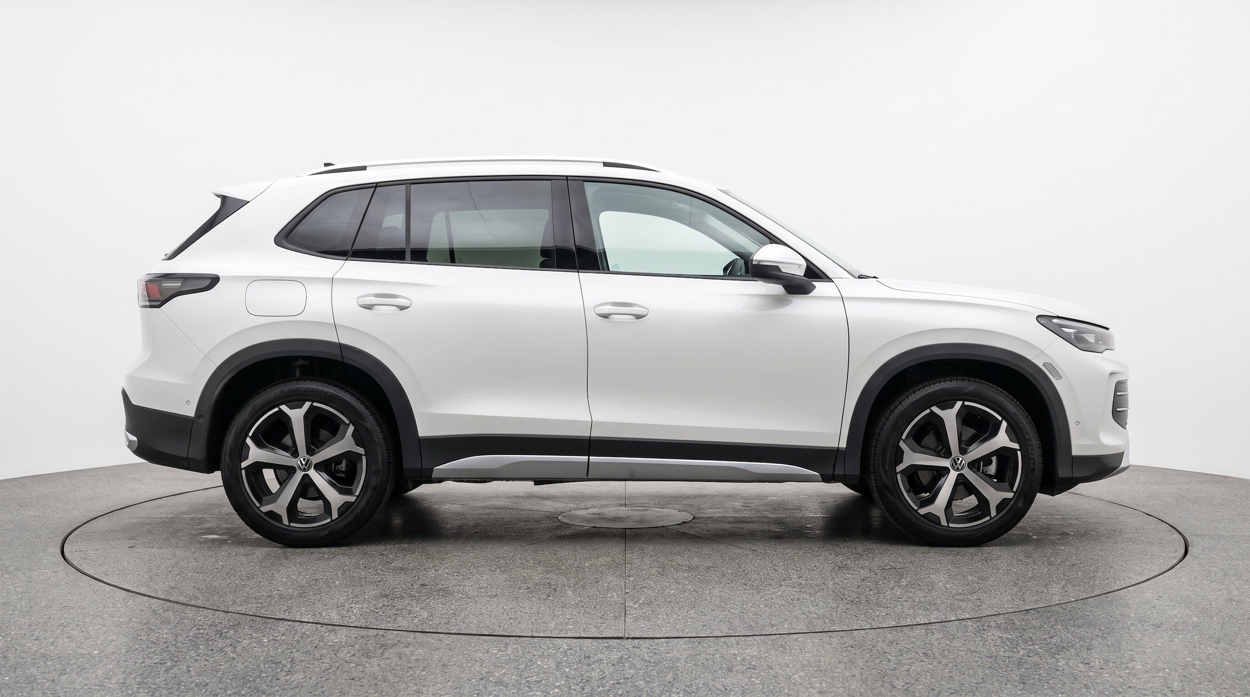 Thumbnail: 2026 Volkswagen Tiguan - 11