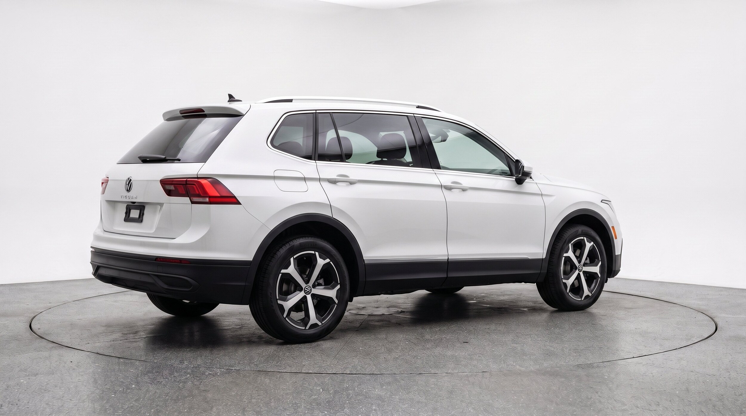 Thumbnail: 2026 Volkswagen Tiguan - 9