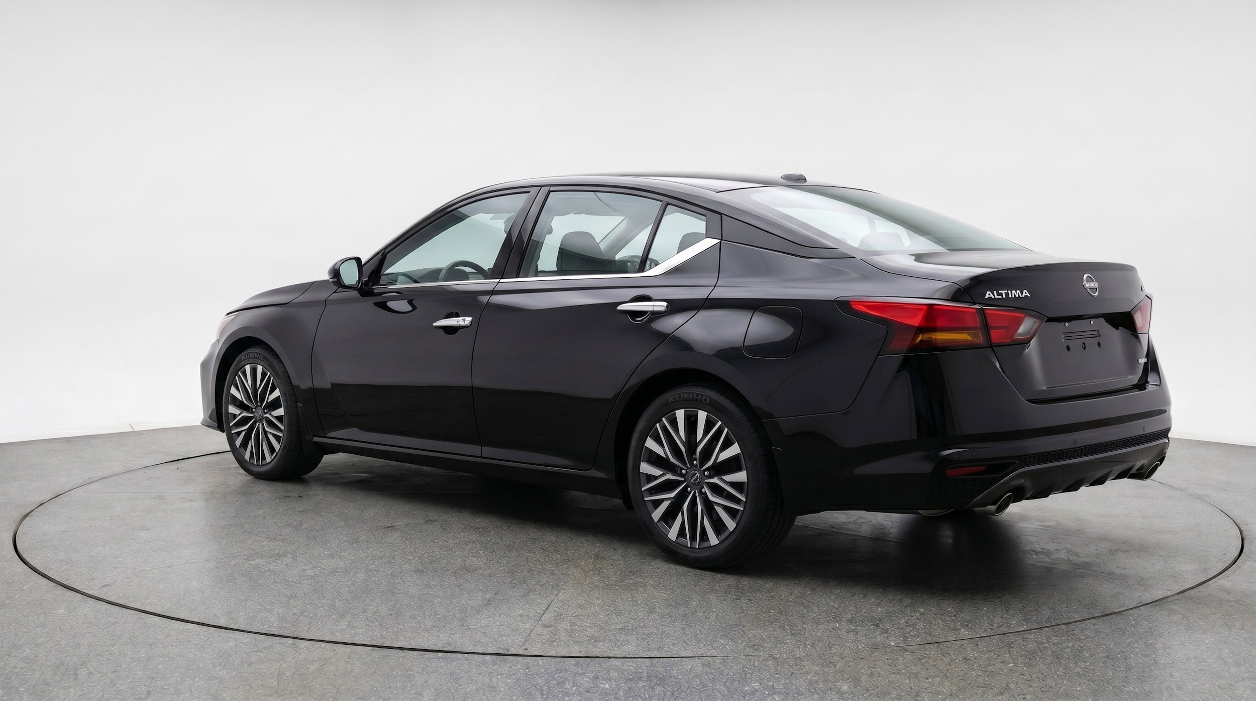 Thumbnail: 2025 Nissan Altima - 6