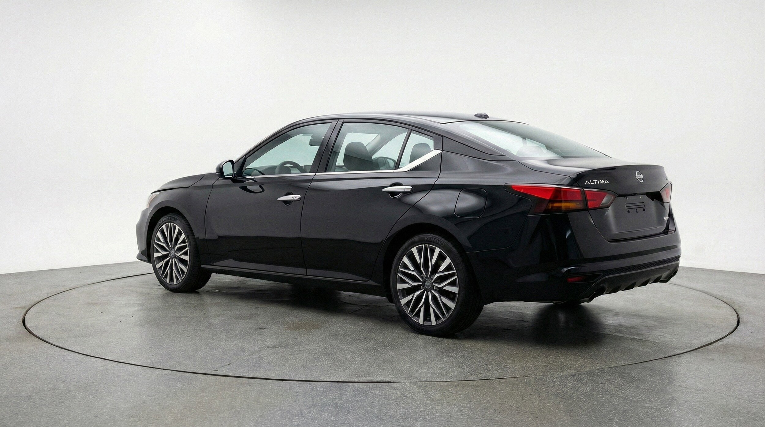 Thumbnail: 2025 Nissan Altima - 6