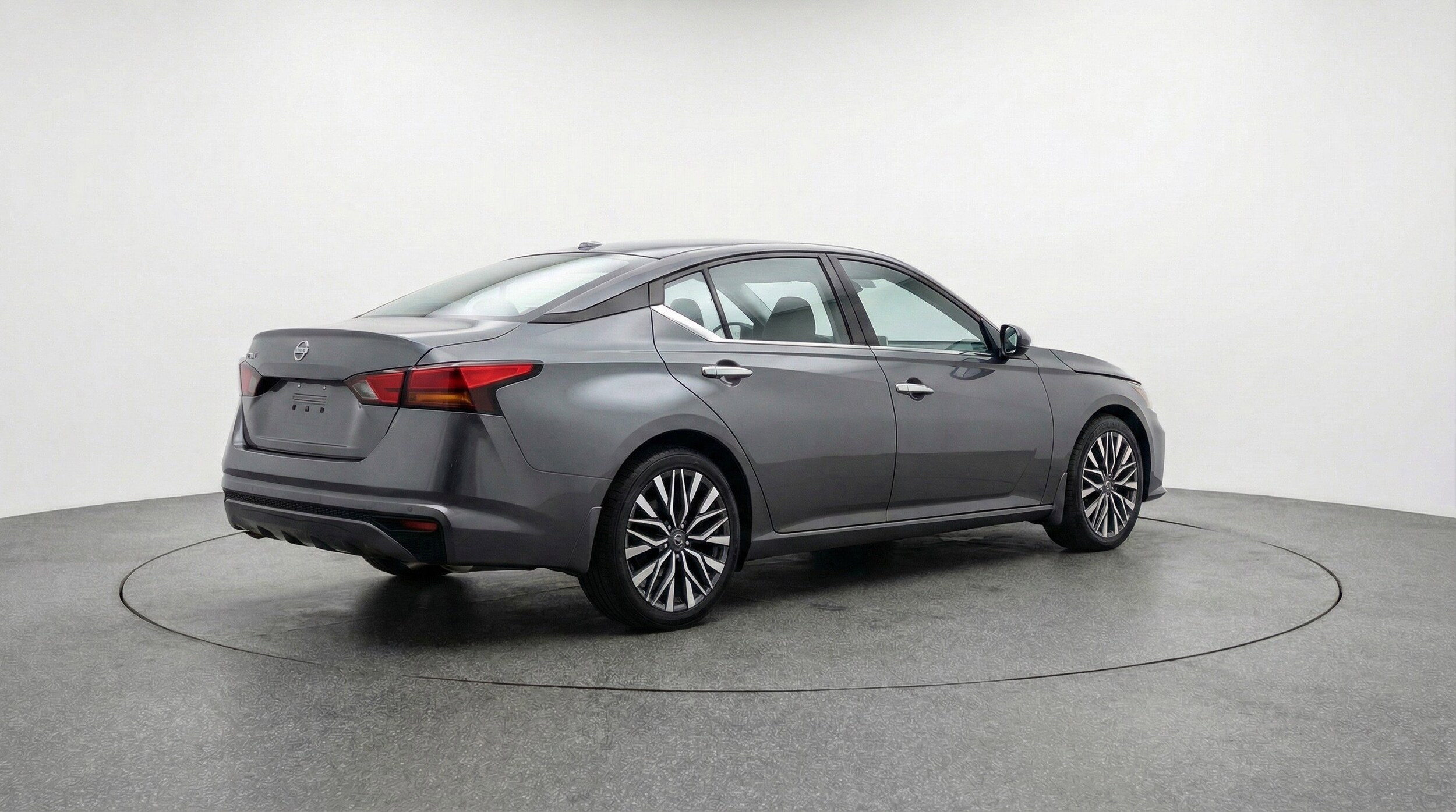 Thumbnail: 2025 Nissan Altima - 9