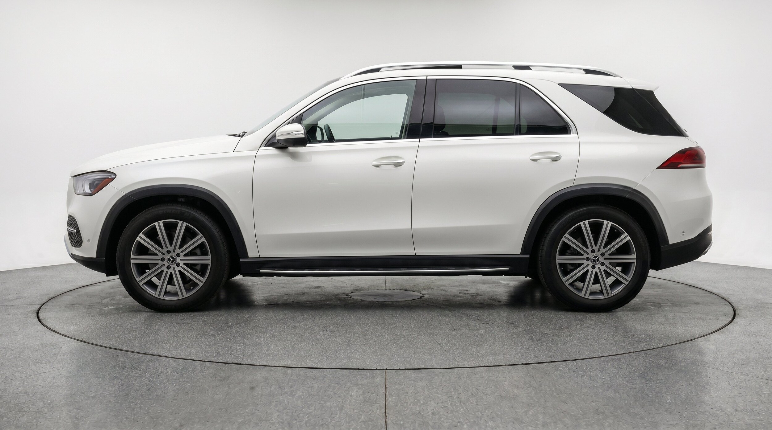 Thumbnail: 2026 Mercedes-Benz GLE - 5
