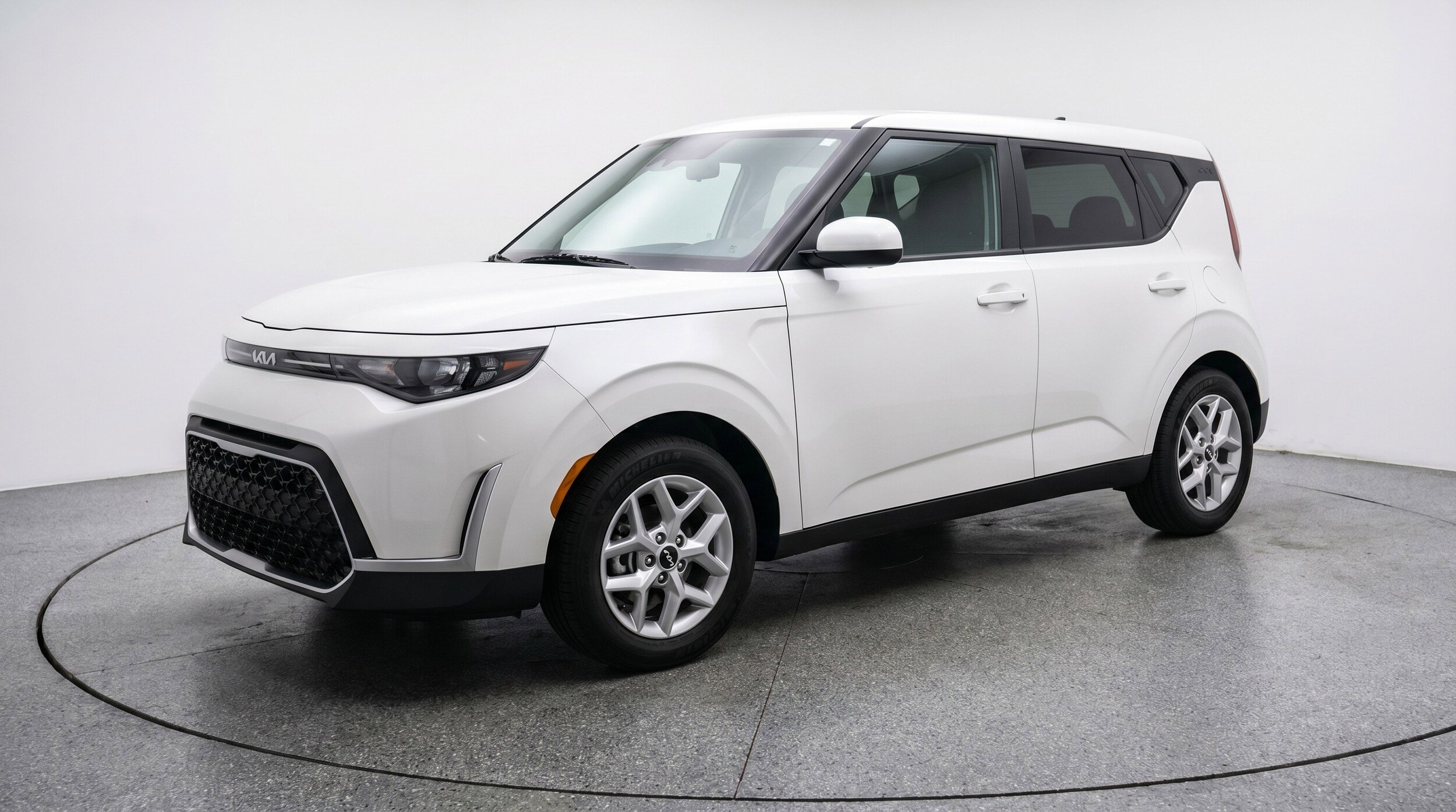 Thumbnail: 2025 Kia Soul - 3