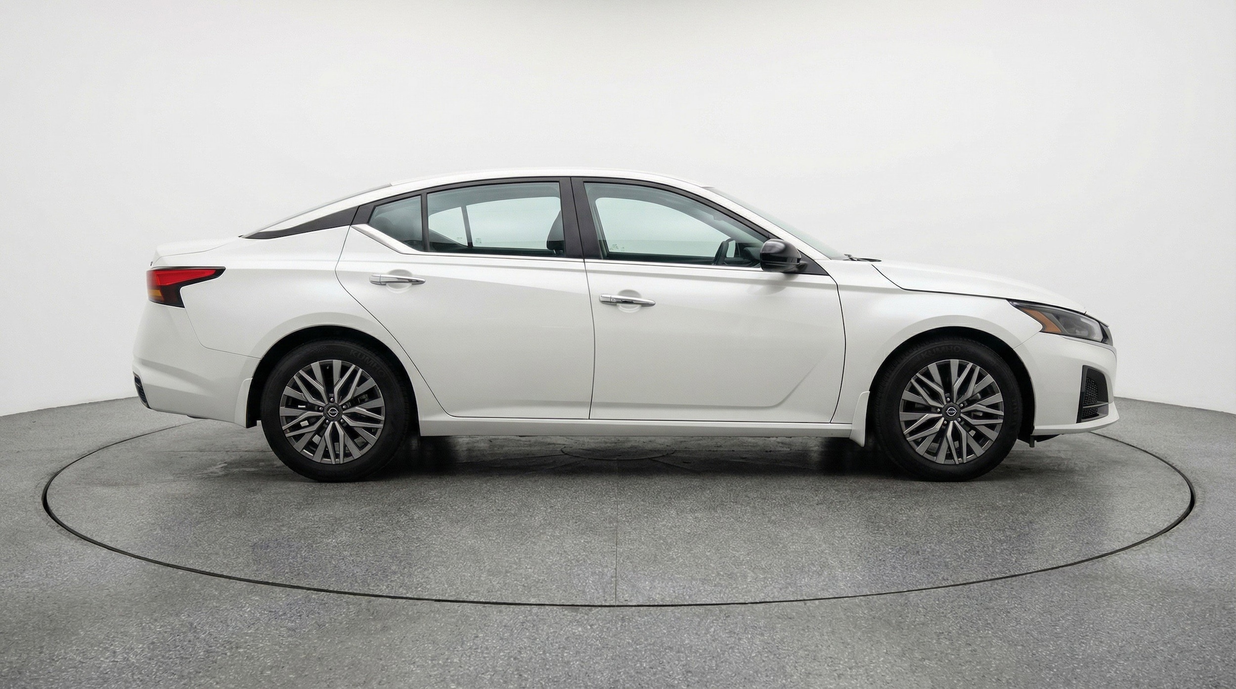 Thumbnail: 2025 Nissan Altima - 11