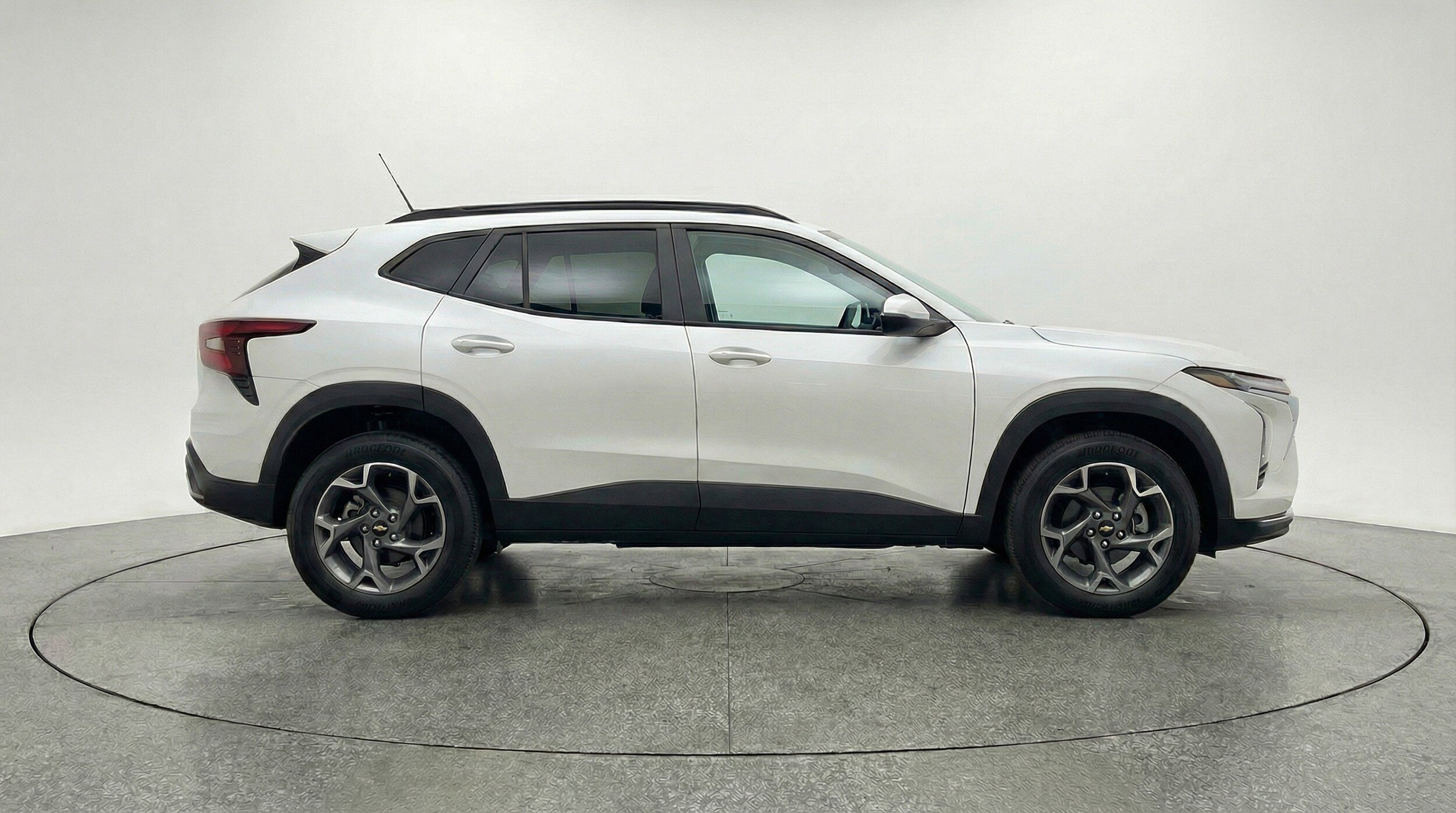 Thumbnail: 2025 Chevrolet Trax - 11