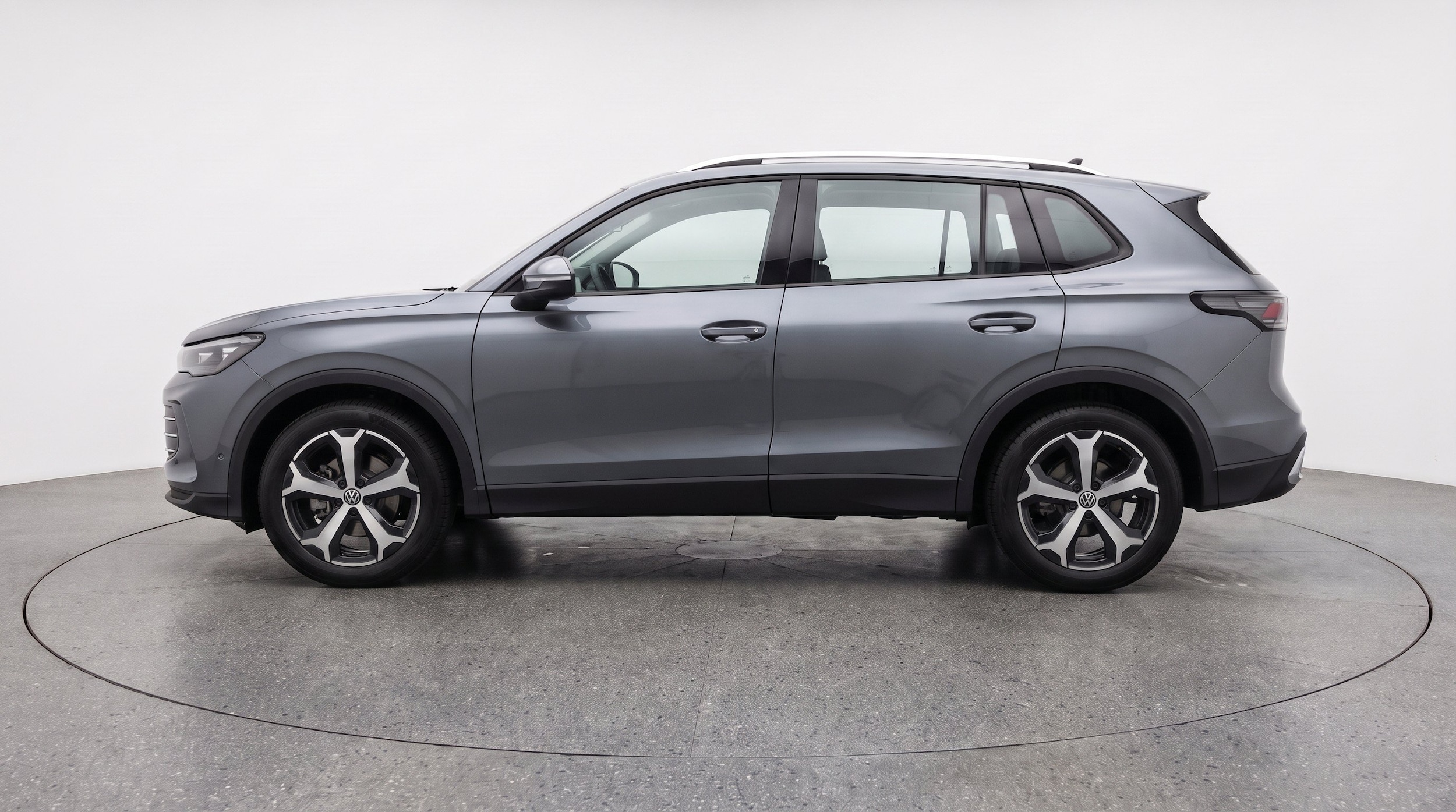 Thumbnail: 2026 Volkswagen Tiguan - 5