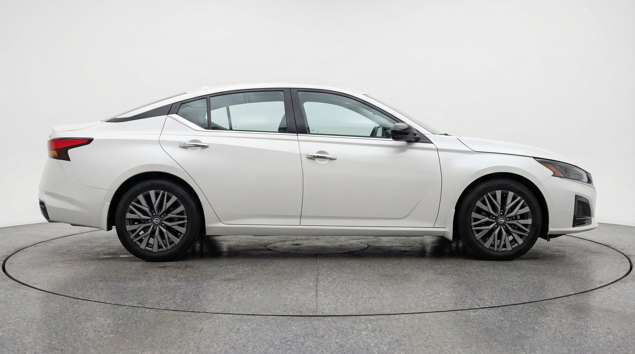Thumbnail: 2025 Nissan Altima - 11