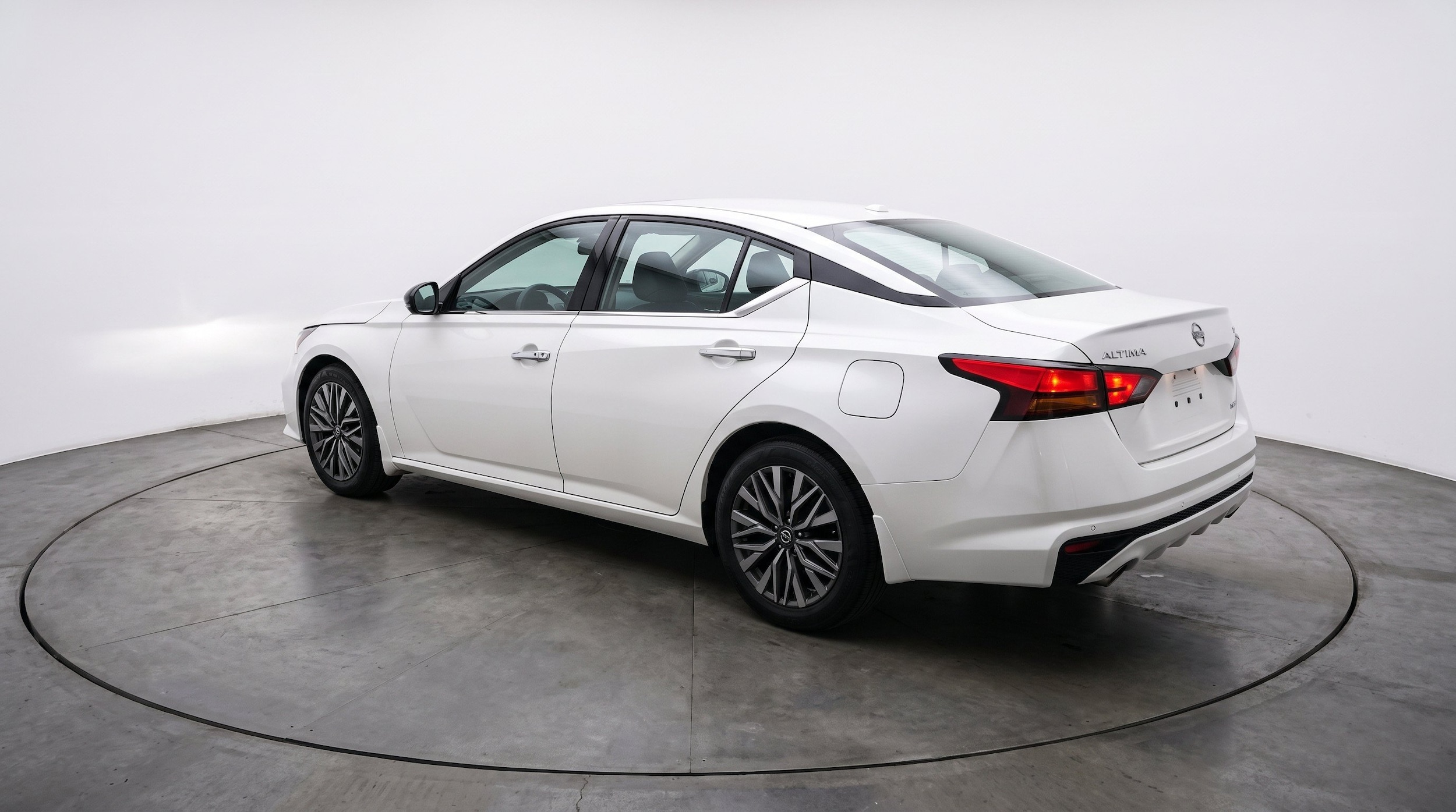 Thumbnail: 2025 Nissan Altima - 6
