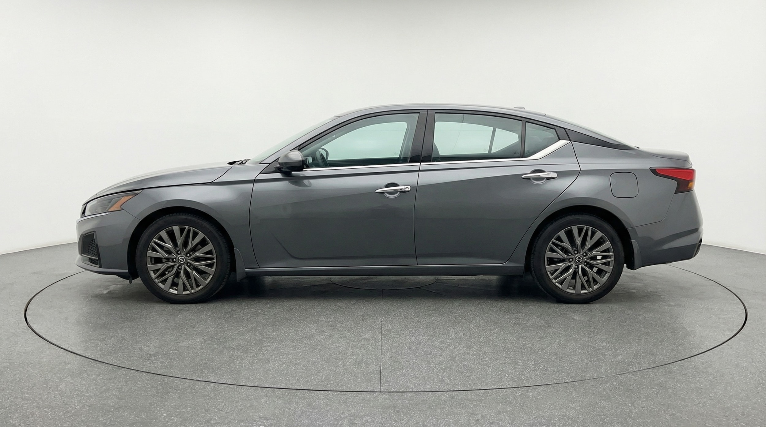 Thumbnail: 2025 Nissan Altima - 4