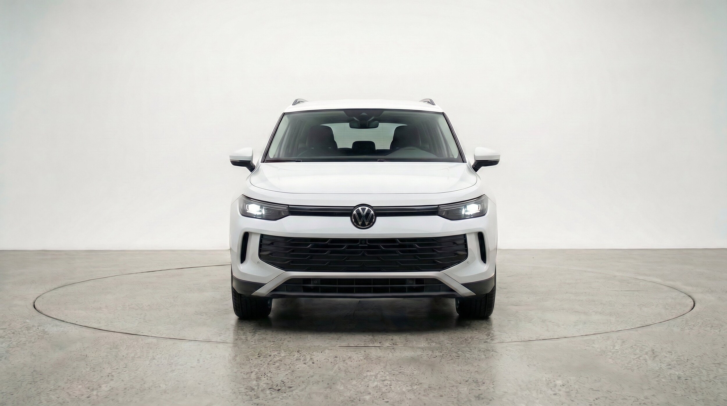 Thumbnail: 2026 Volkswagen Tiguan - 2