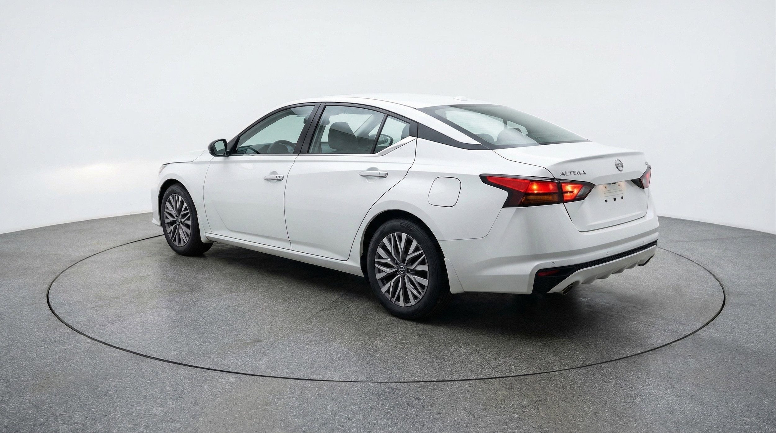 Thumbnail: 2025 Nissan Altima - 6