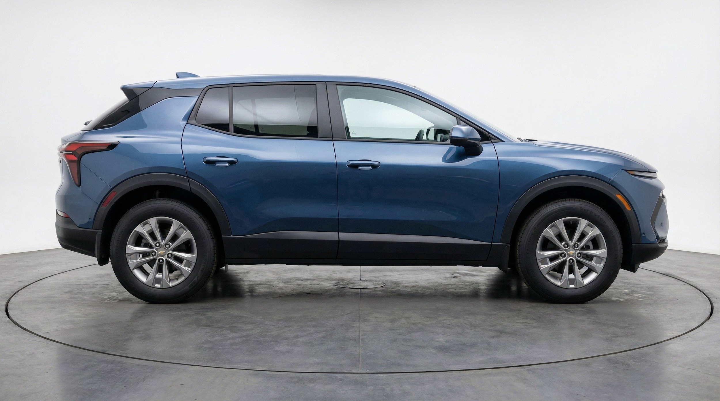 Thumbnail: 2025 Chevrolet Equinox - 11