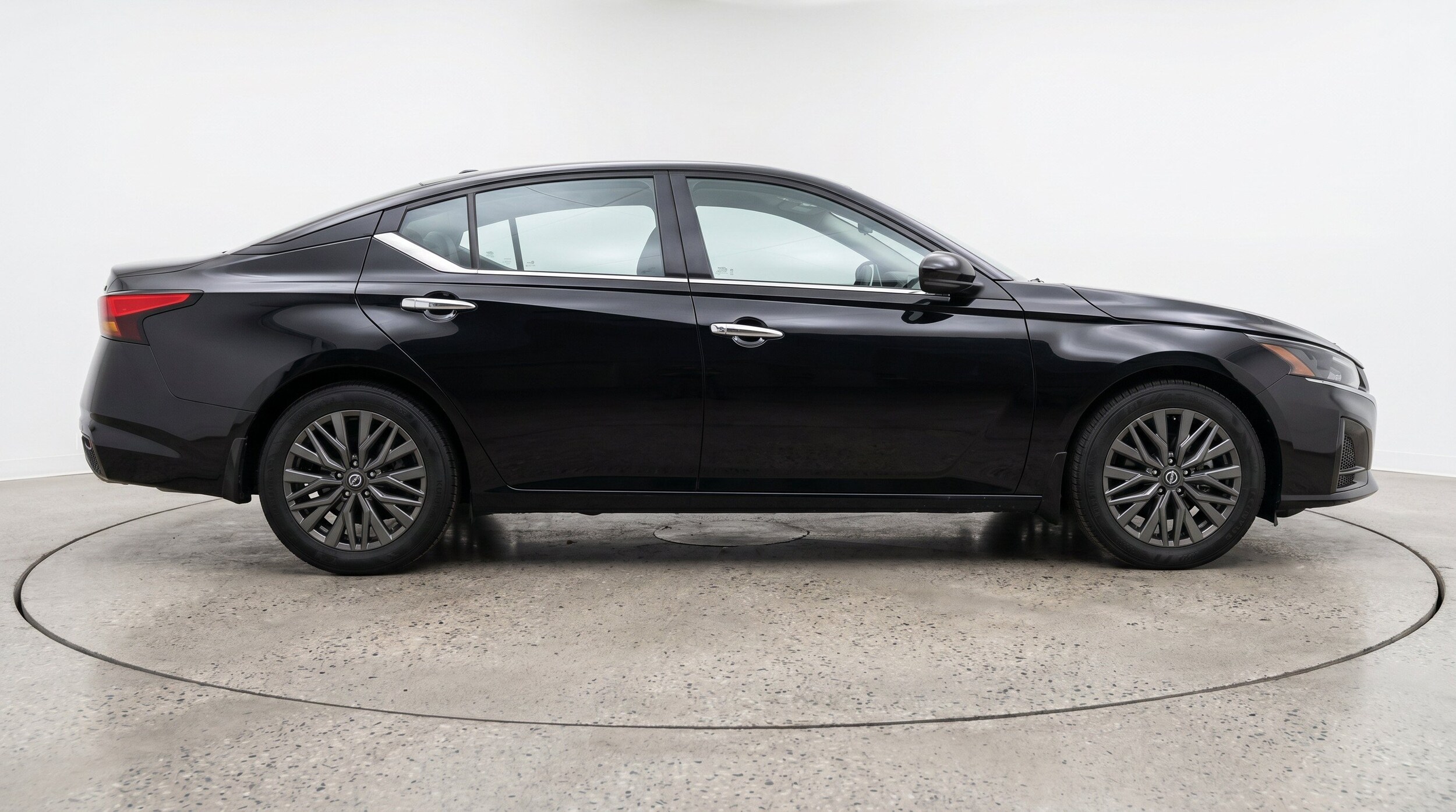 Thumbnail: 2025 Nissan Altima - 11