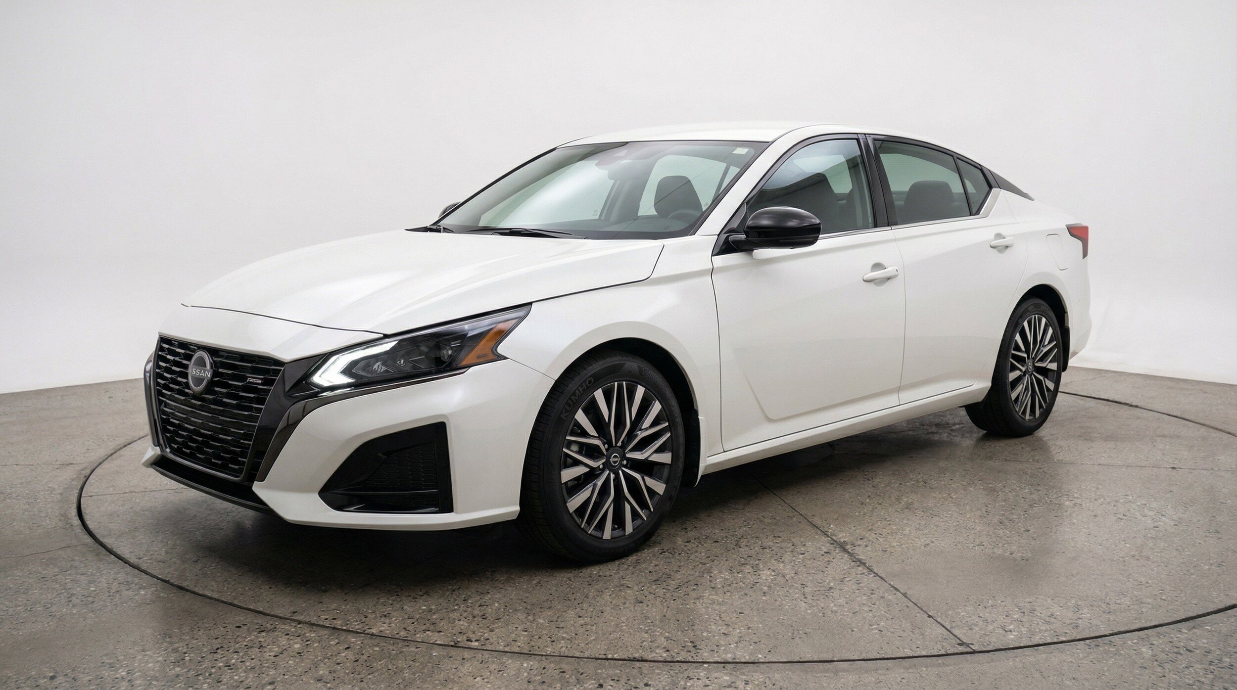 Thumbnail: 2025 Nissan Altima - 3