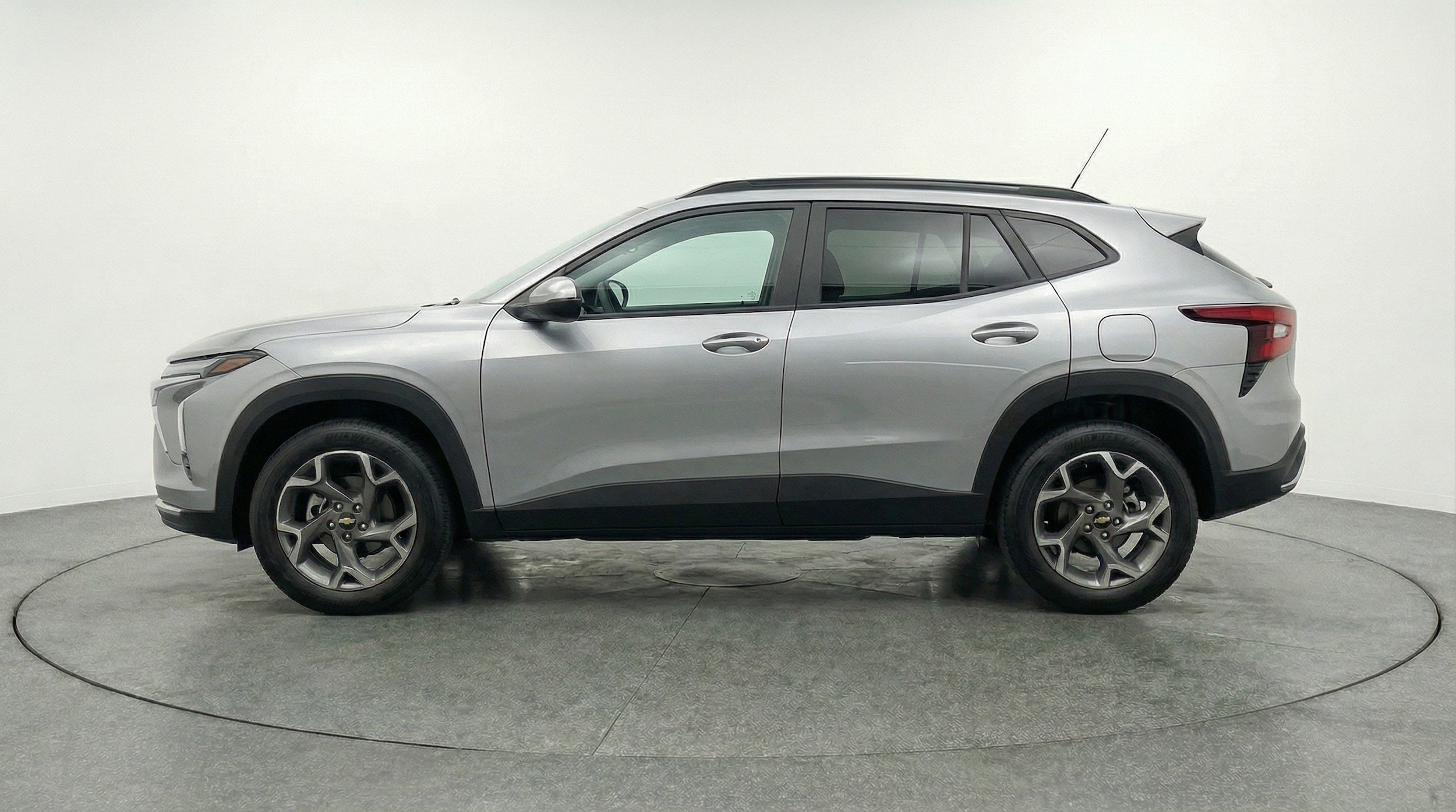 Thumbnail: 2025 Chevrolet Trax - 5