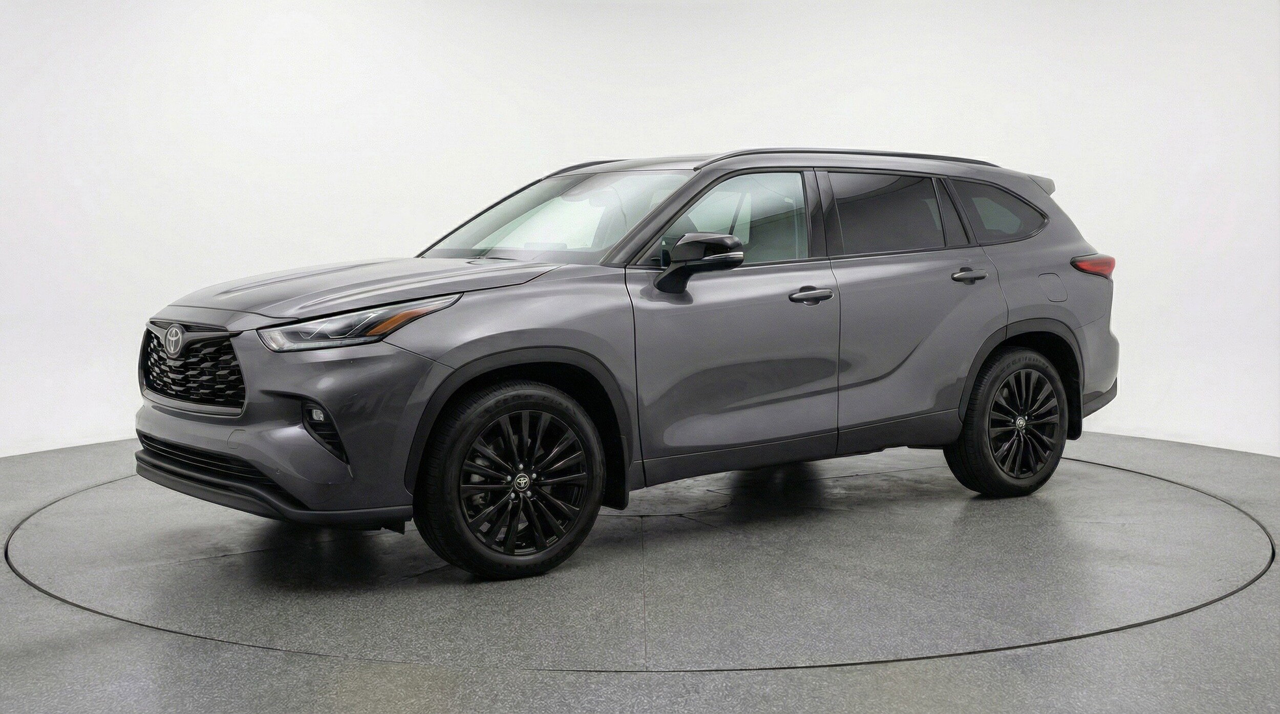 Thumbnail: 2025 Toyota Highlander - 3