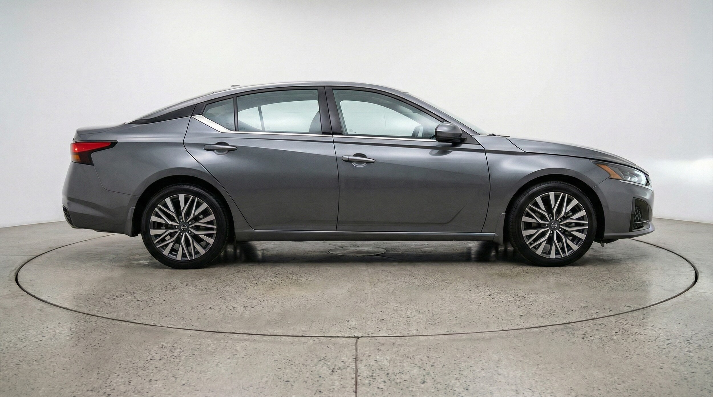 Thumbnail: 2025 Nissan Altima - 8