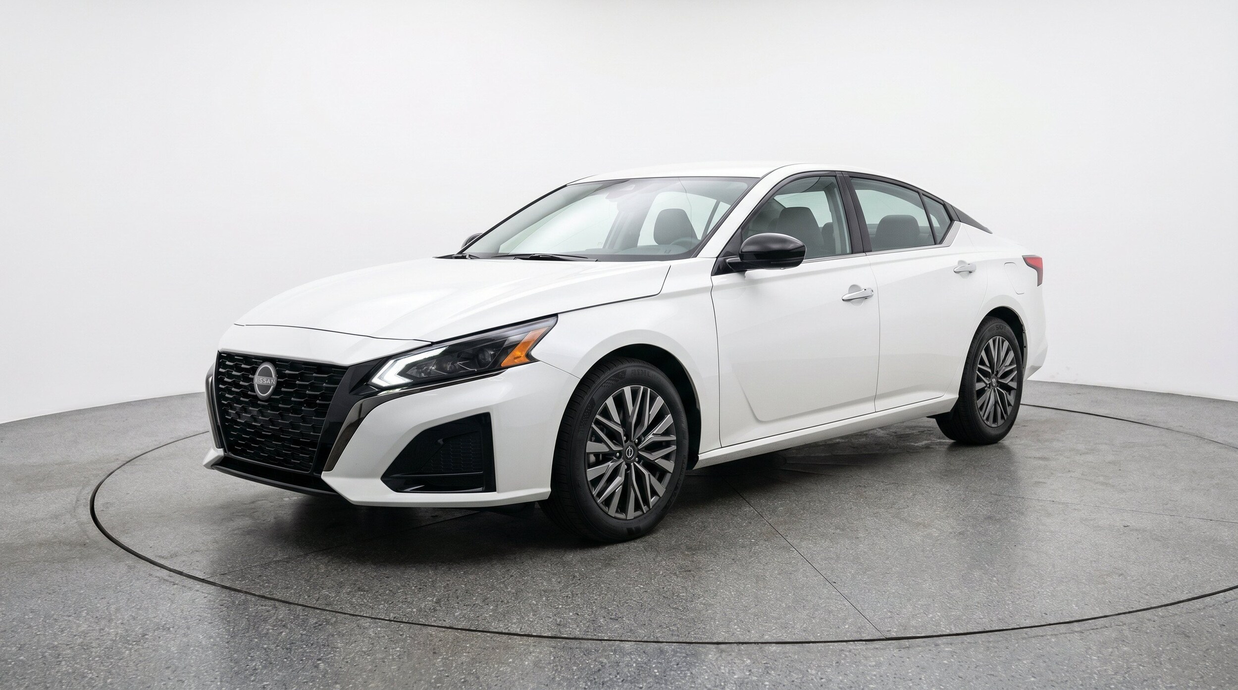 Thumbnail: 2025 Nissan Altima - 3