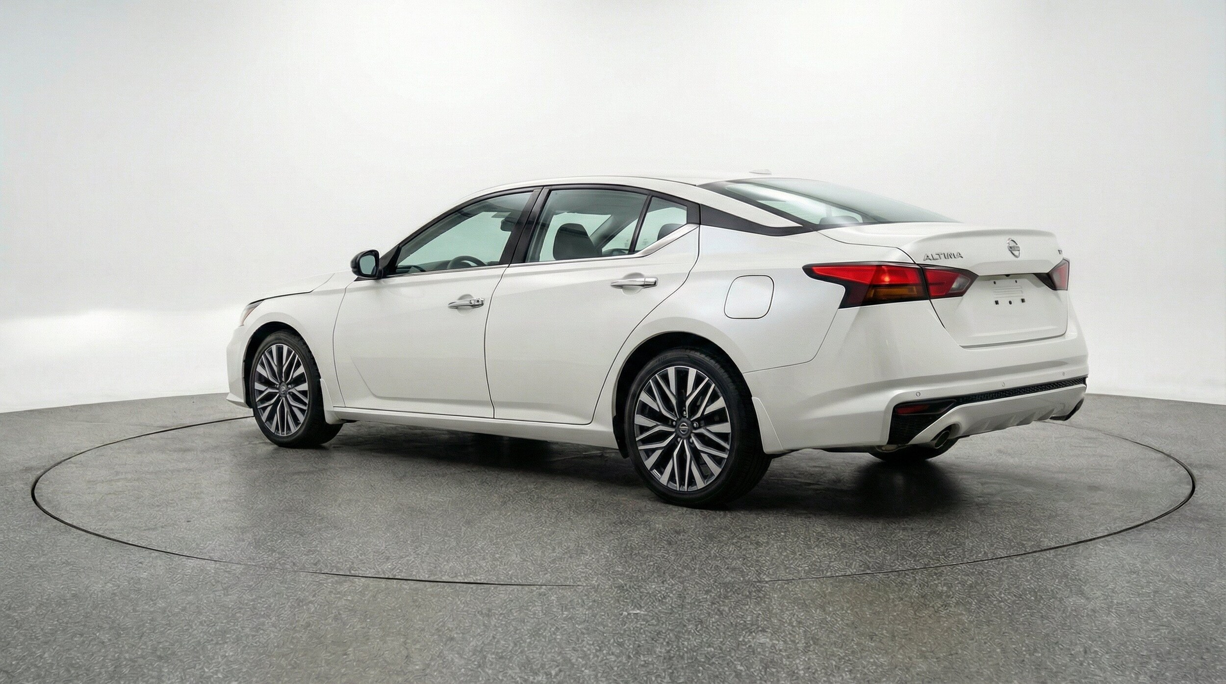 Thumbnail: 2025 Nissan Altima - 6