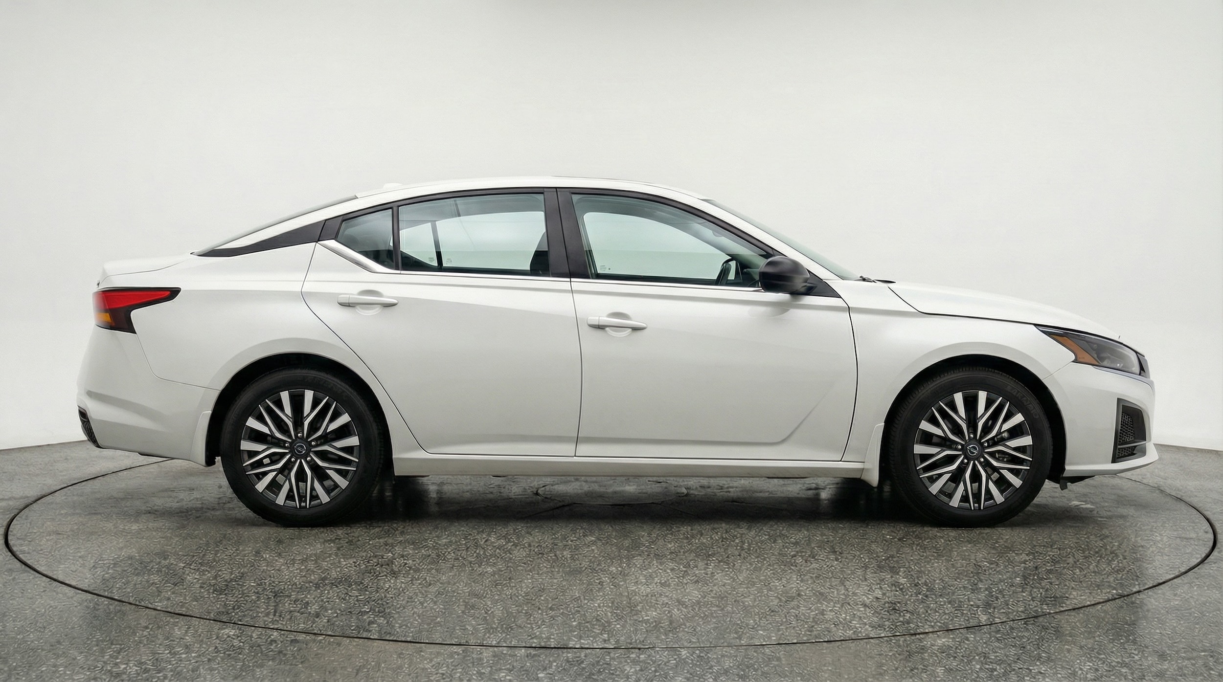 Thumbnail: 2025 Nissan Altima - 8