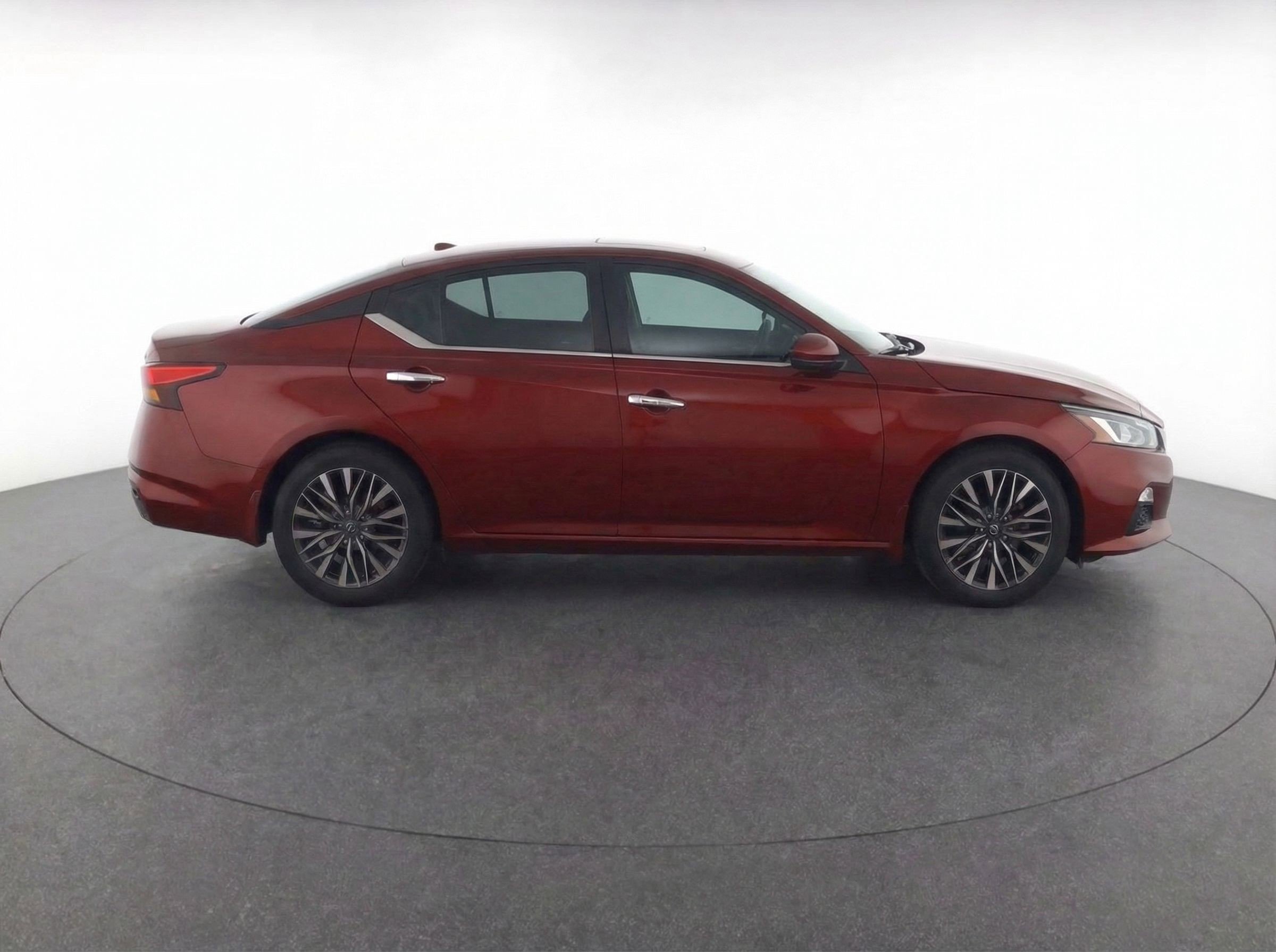 Thumbnail: 2025 Nissan Altima - 11