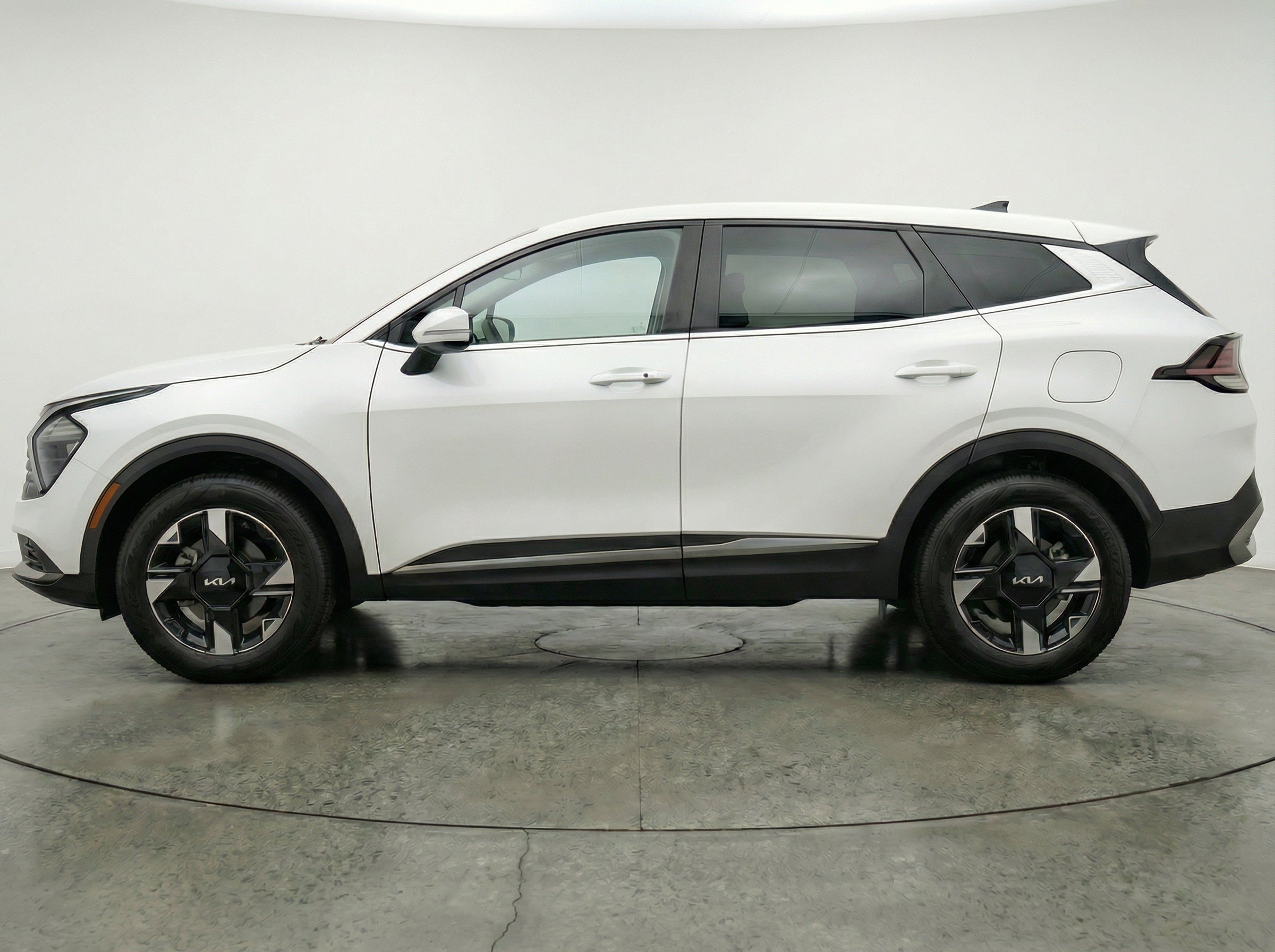 Thumbnail: 2026 Kia Sportage - 5