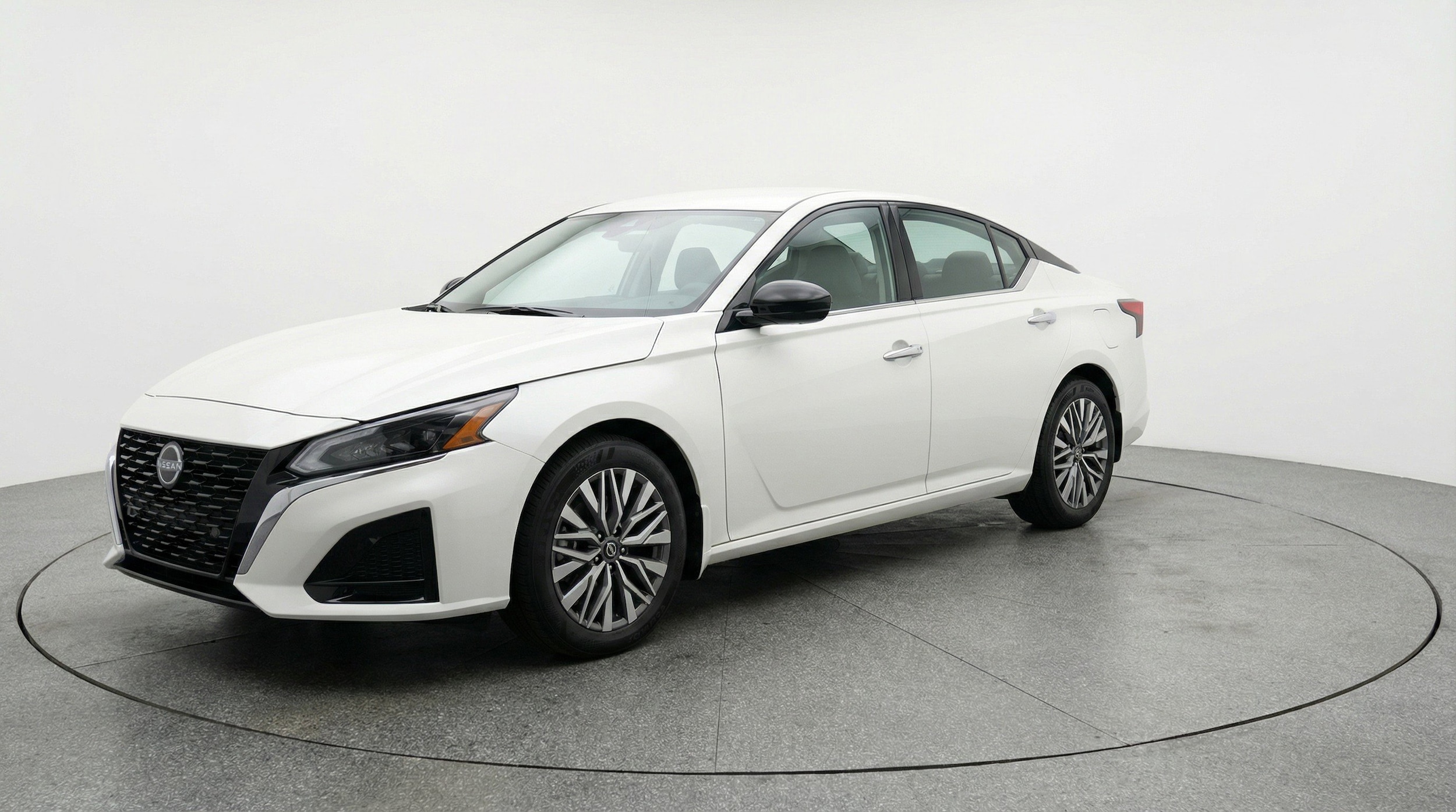 Thumbnail: 2025 Nissan Altima - 3