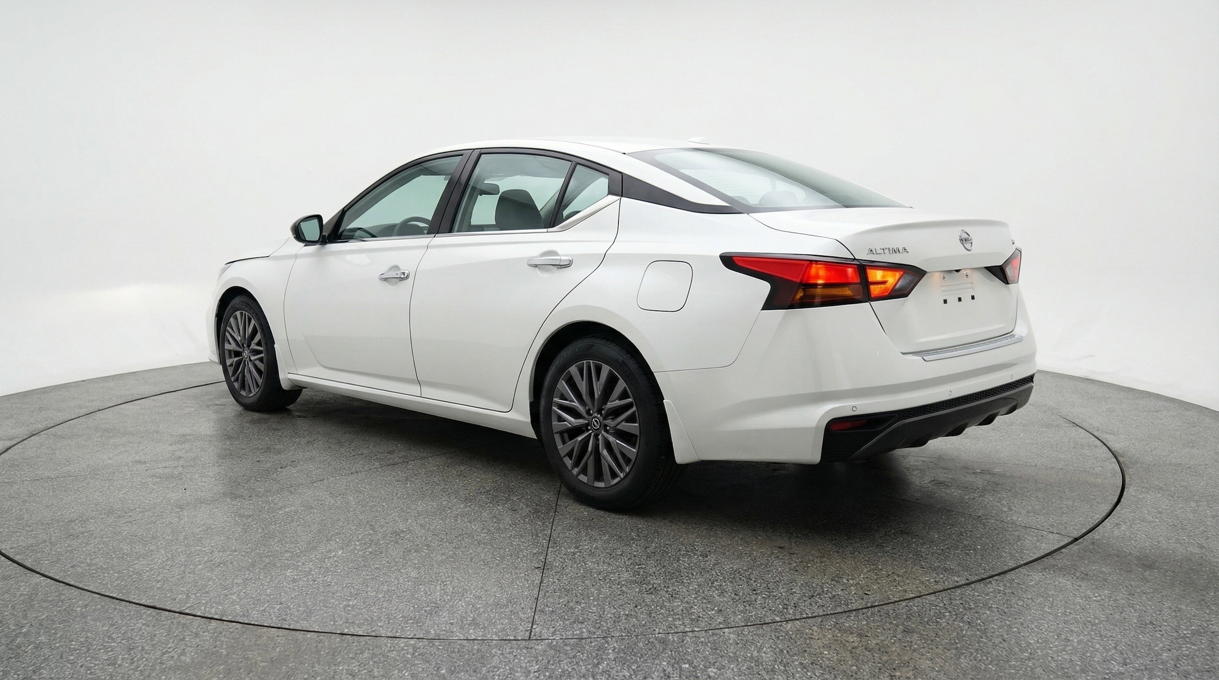 Thumbnail: 2025 Nissan Altima - 6