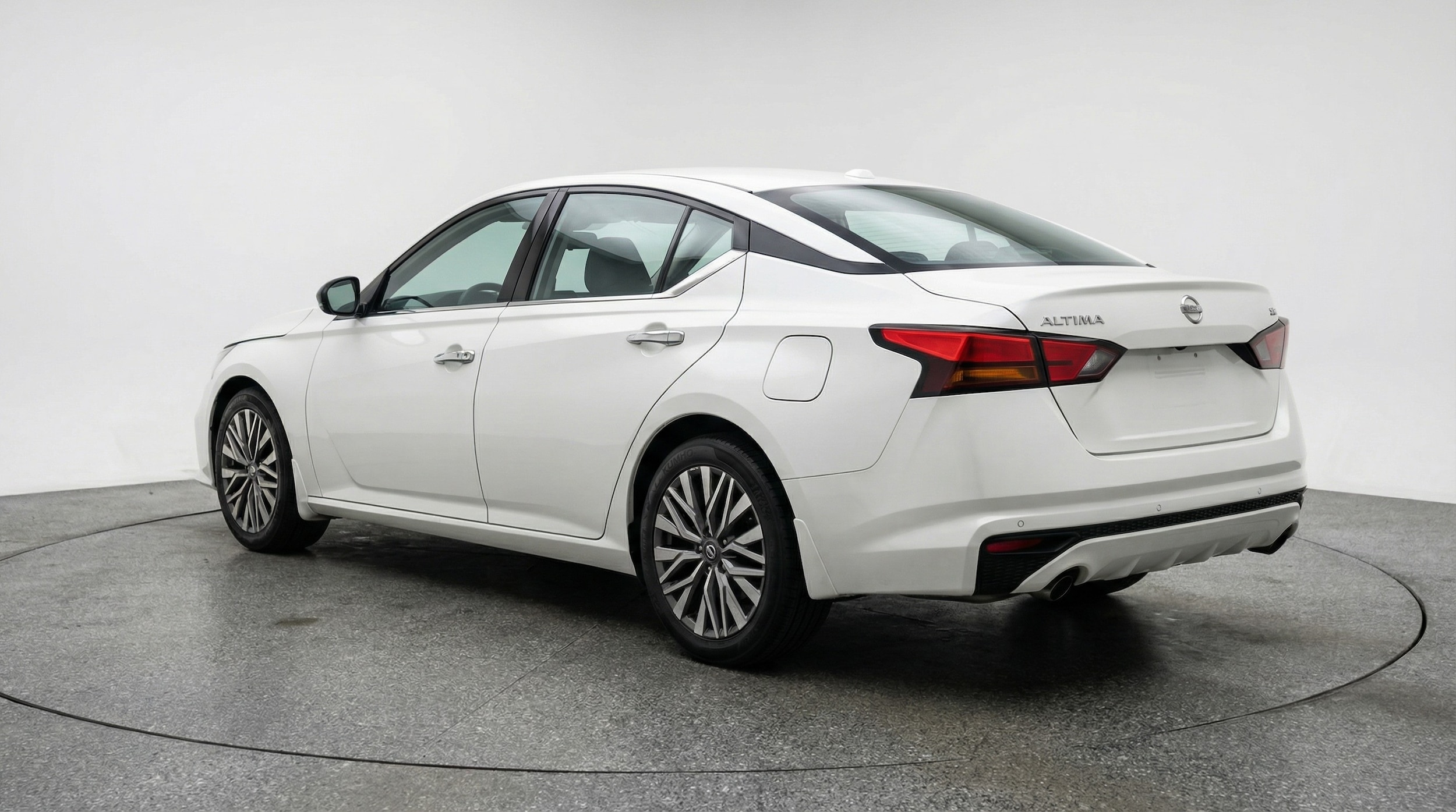 Thumbnail: 2025 Nissan Altima - 5