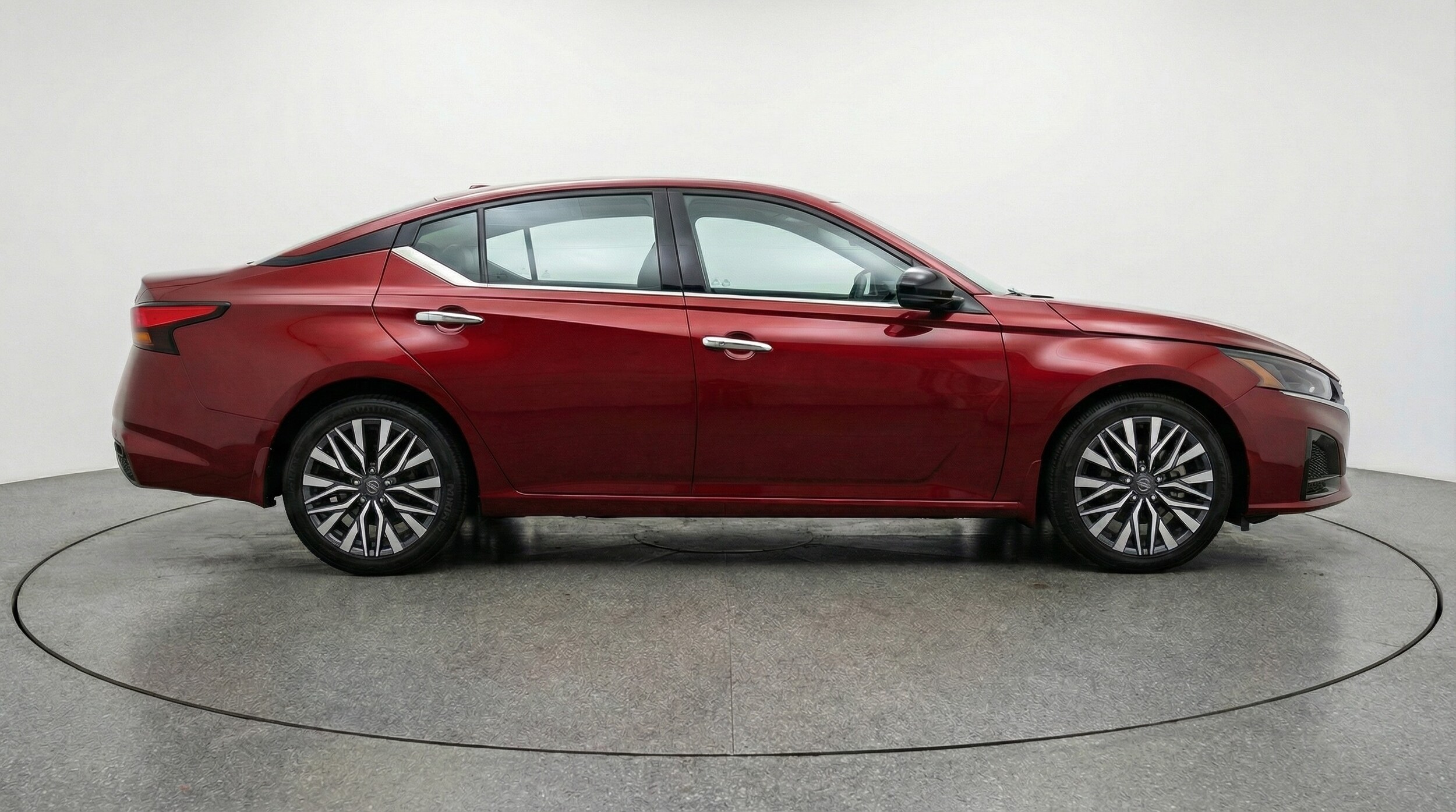 Thumbnail: 2025 Nissan Altima - 8