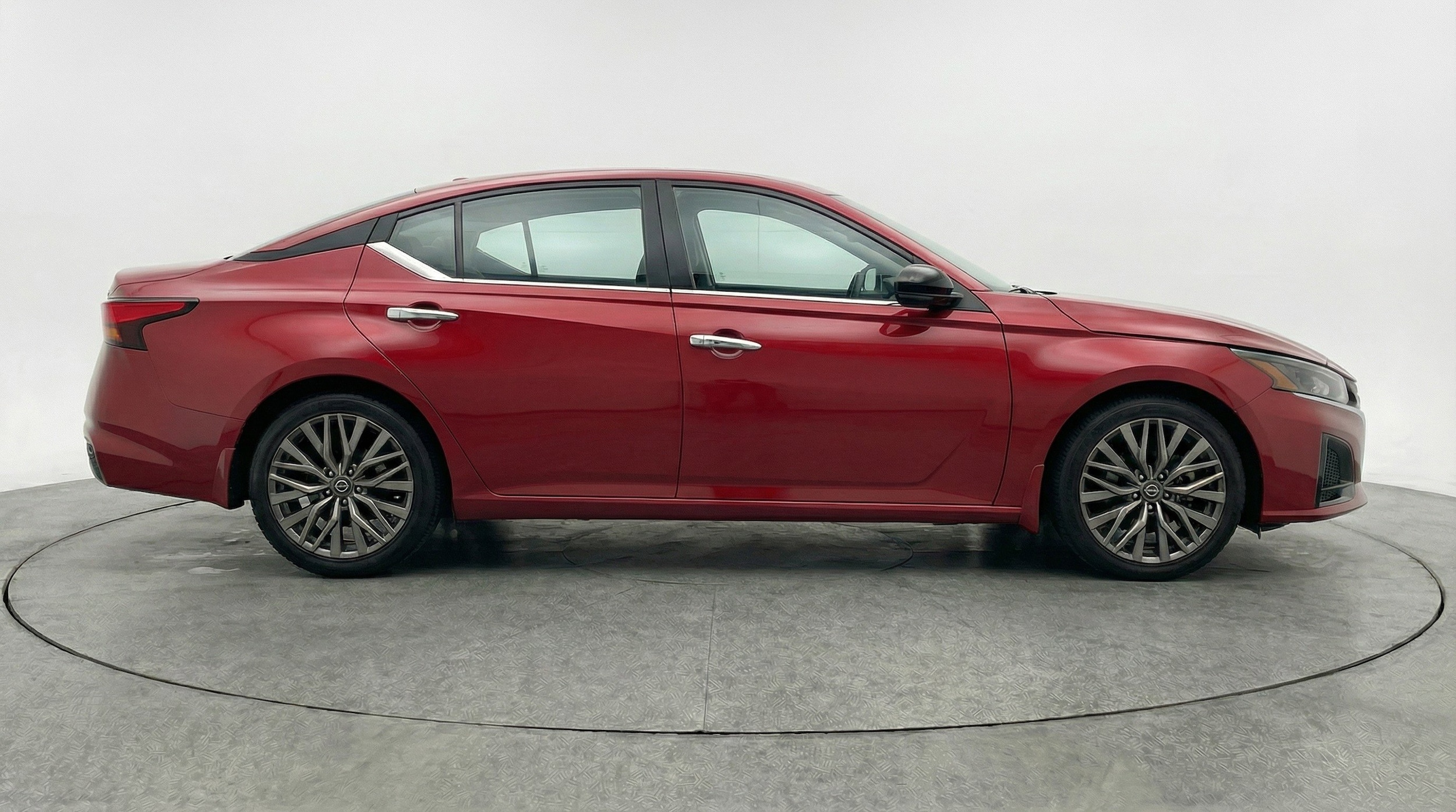 Thumbnail: 2025 Nissan Altima - 11