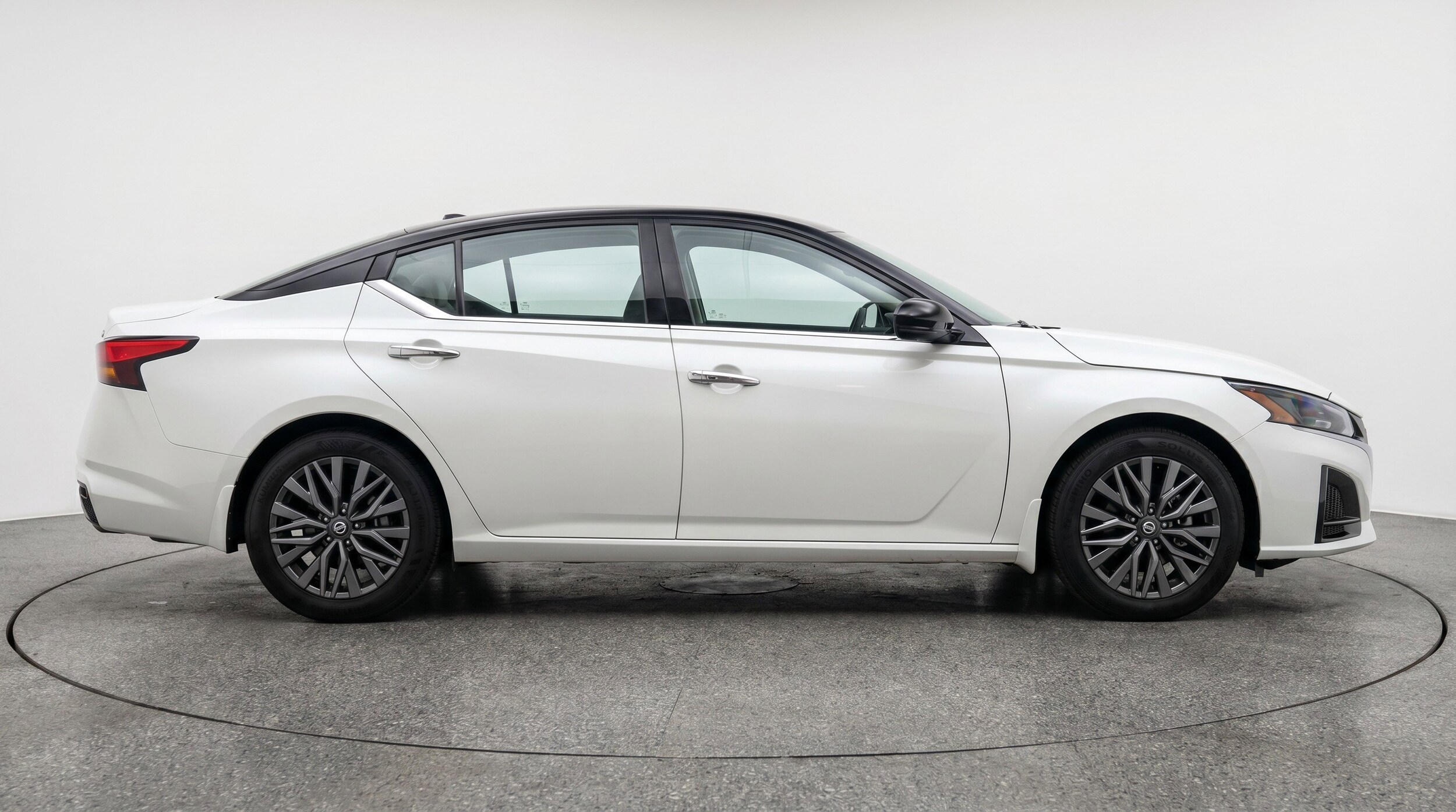 Thumbnail: 2025 Nissan Altima - 11
