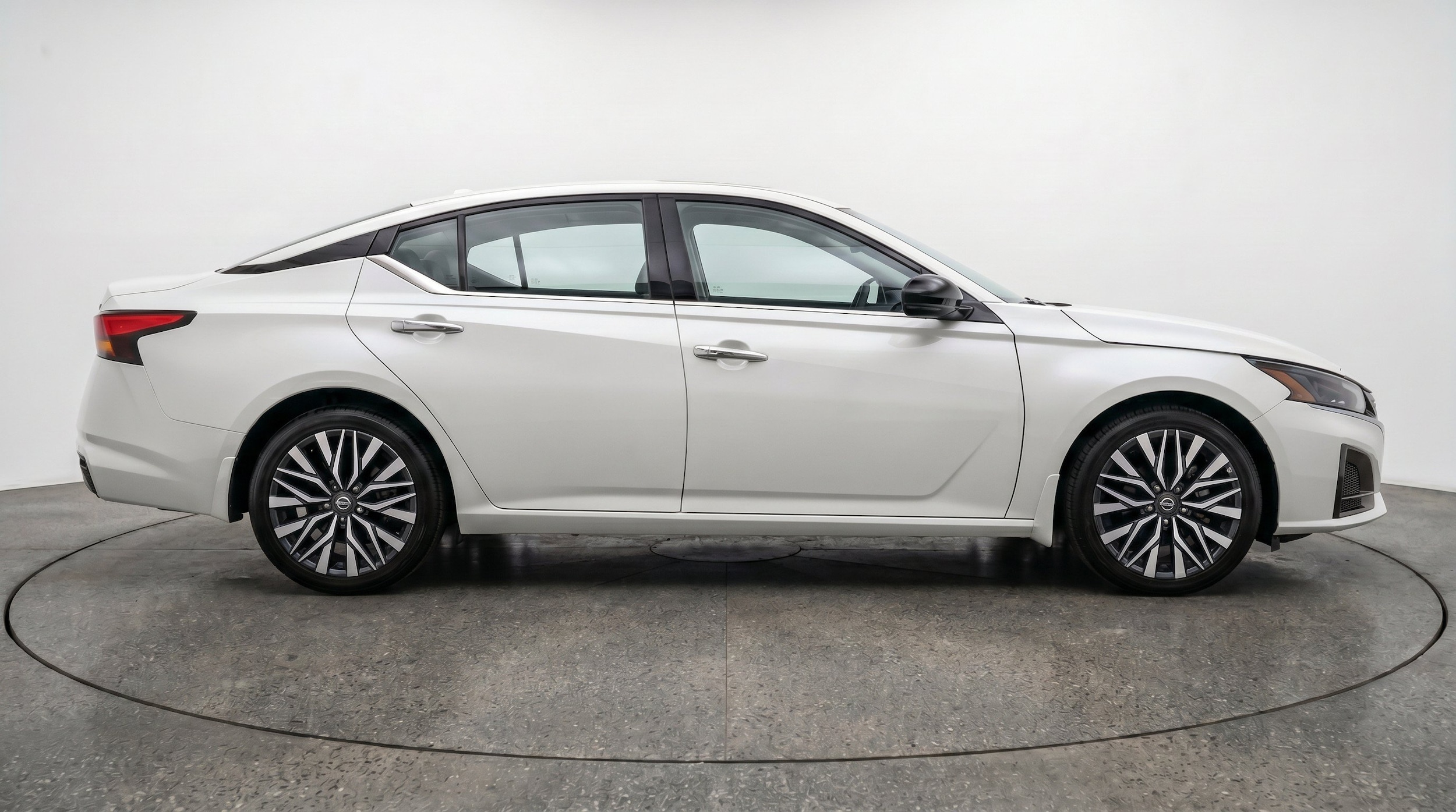Thumbnail: 2025 Nissan Altima - 11
