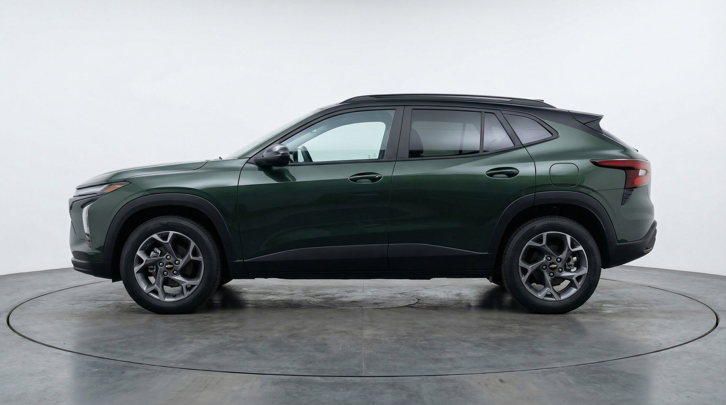 Thumbnail: 2025 Chevrolet Trax - 5