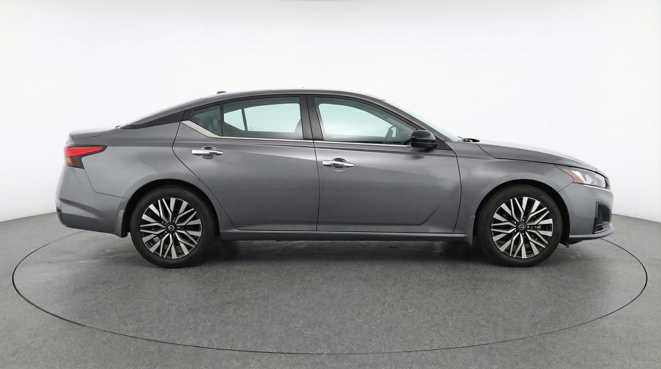 Thumbnail: 2025 Nissan Altima - 8