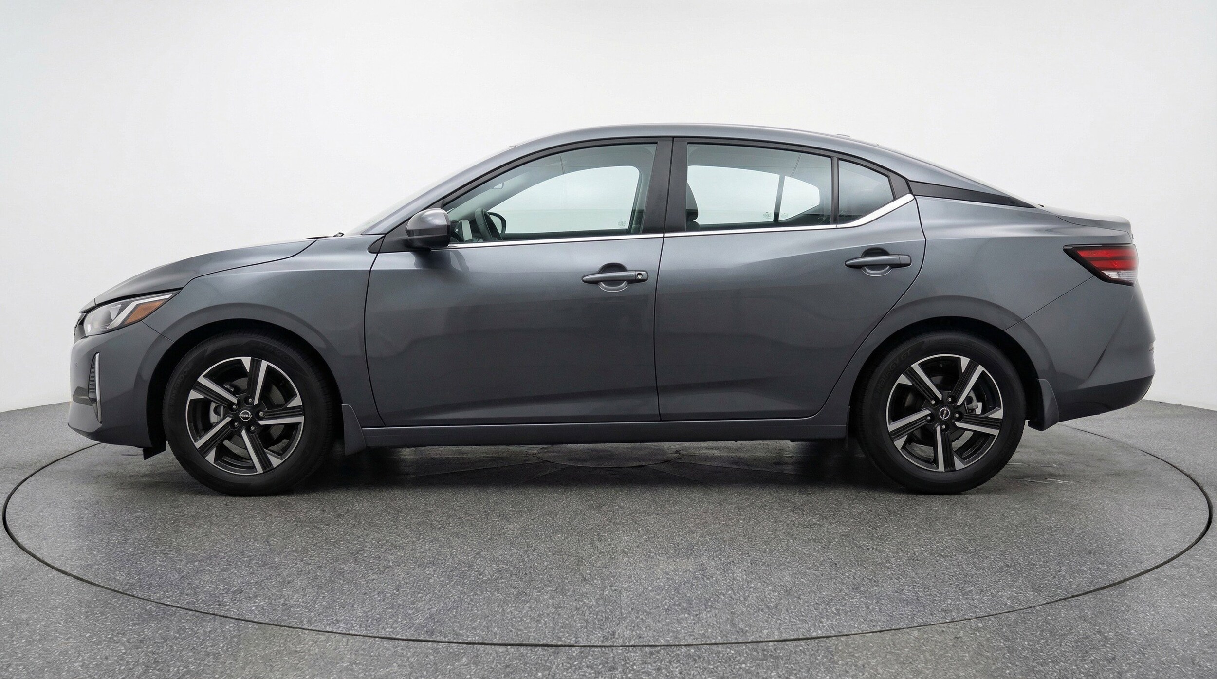 Thumbnail: 2025 Nissan Sentra - 5