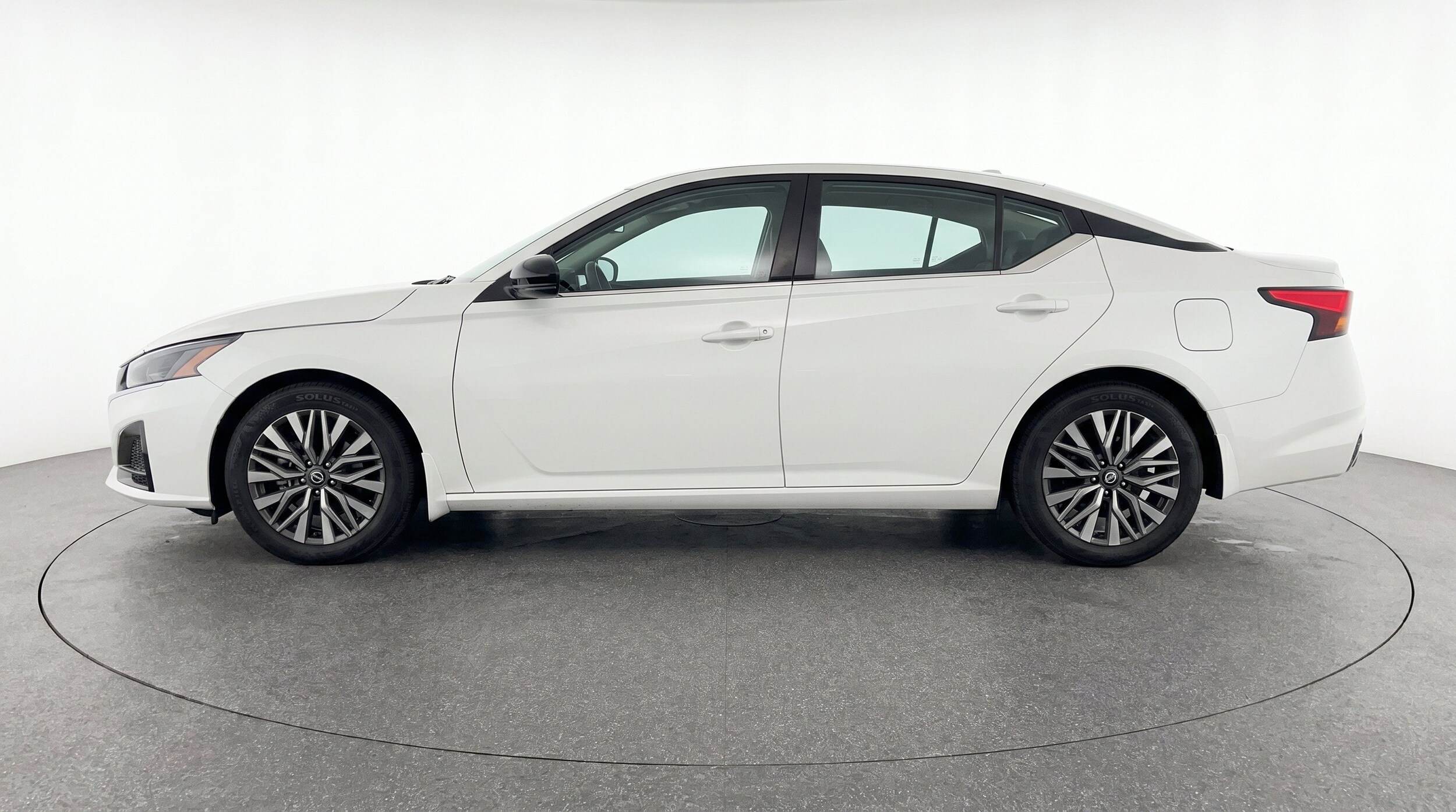 Thumbnail: 2025 Nissan Altima - 5