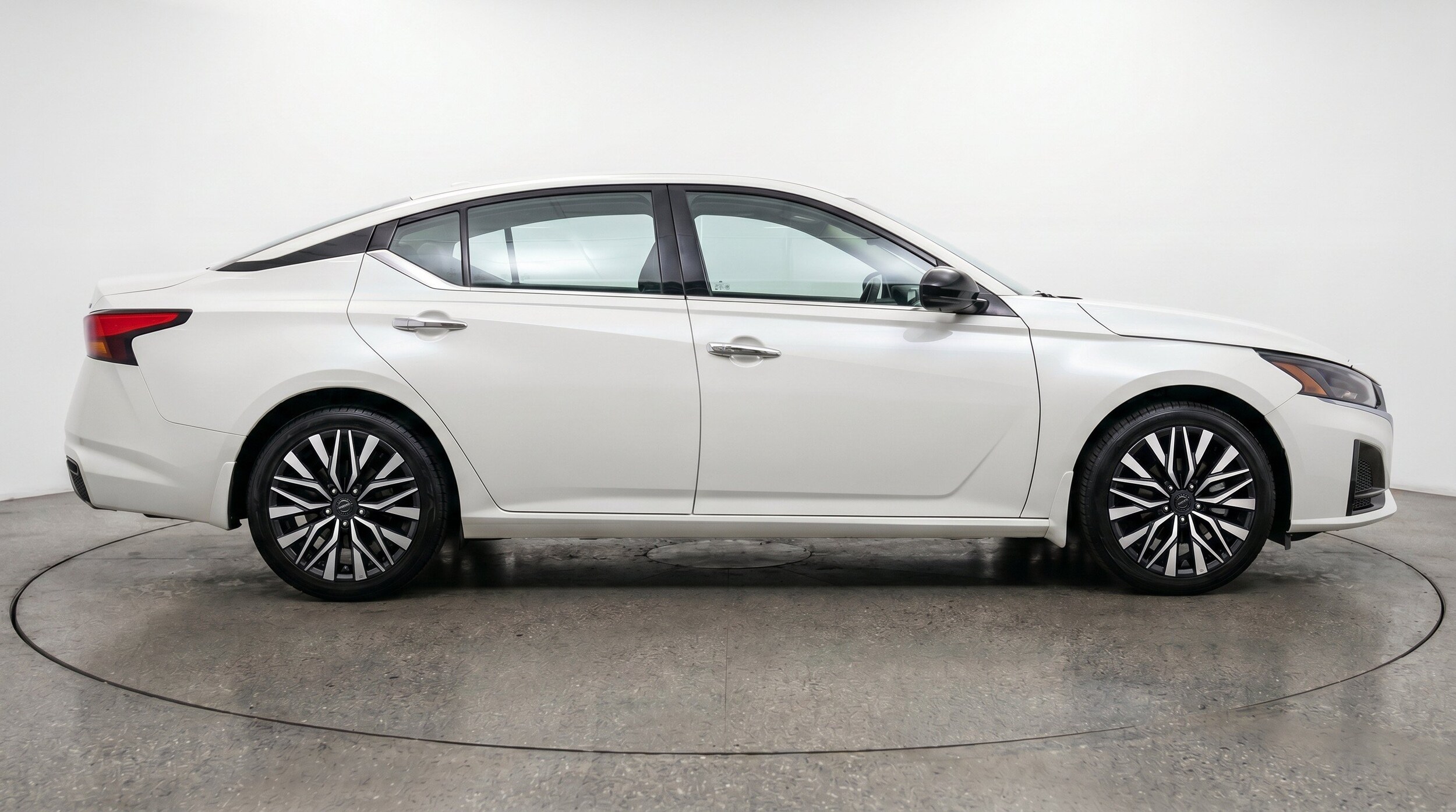 Thumbnail: 2025 Nissan Altima - 11