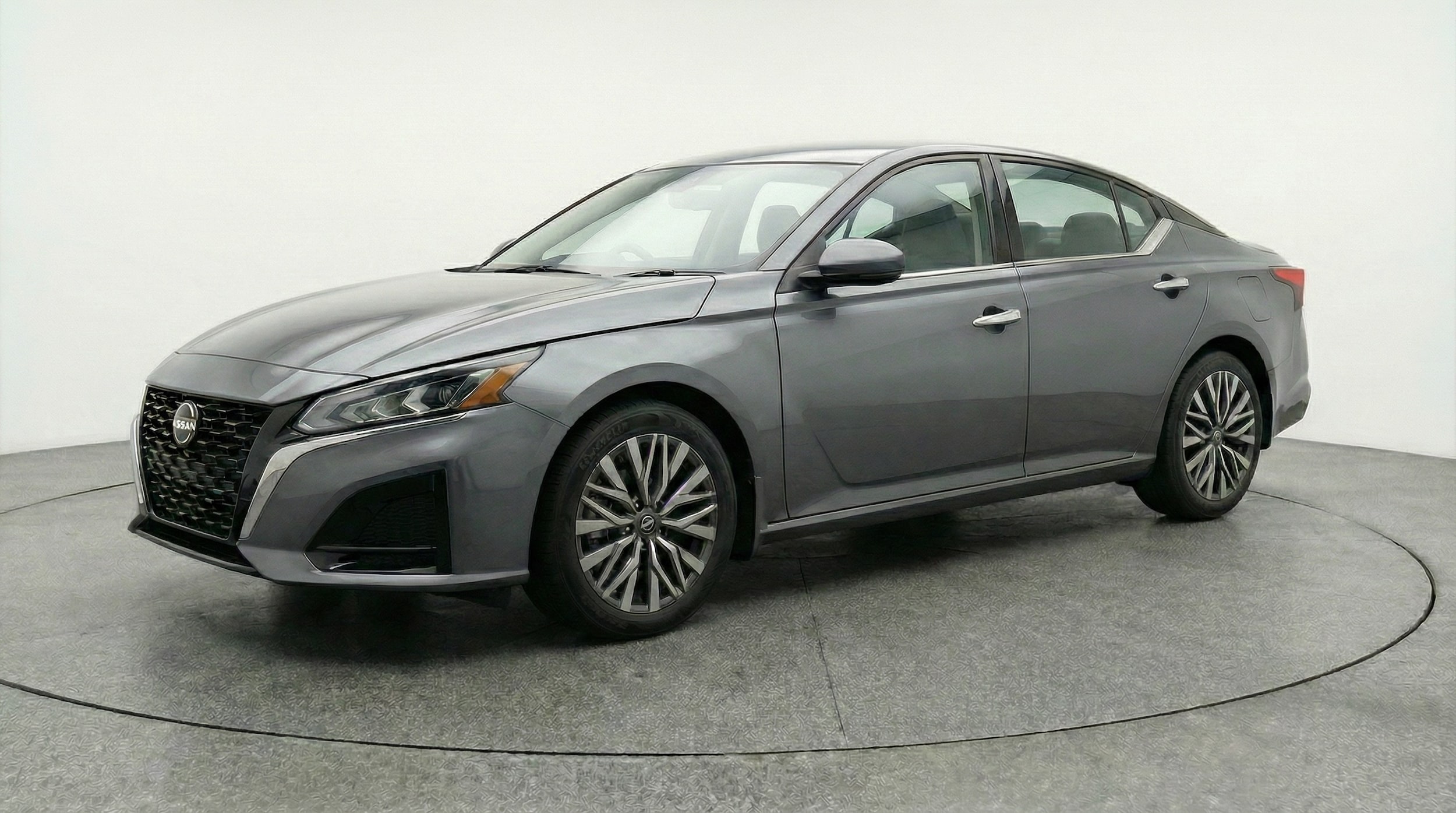 Thumbnail: 2025 Nissan Altima - 3