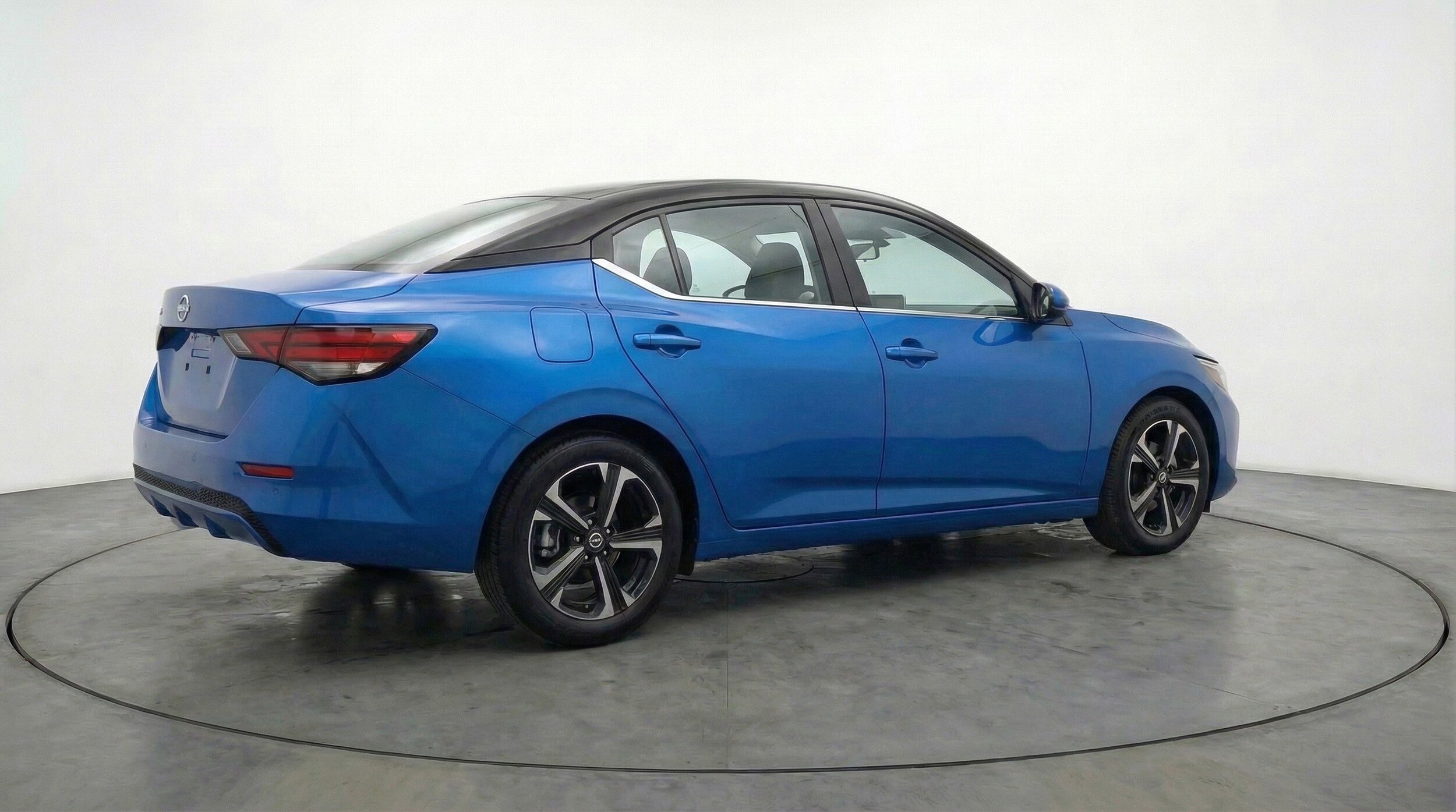 Thumbnail: 2025 Nissan Sentra - 9