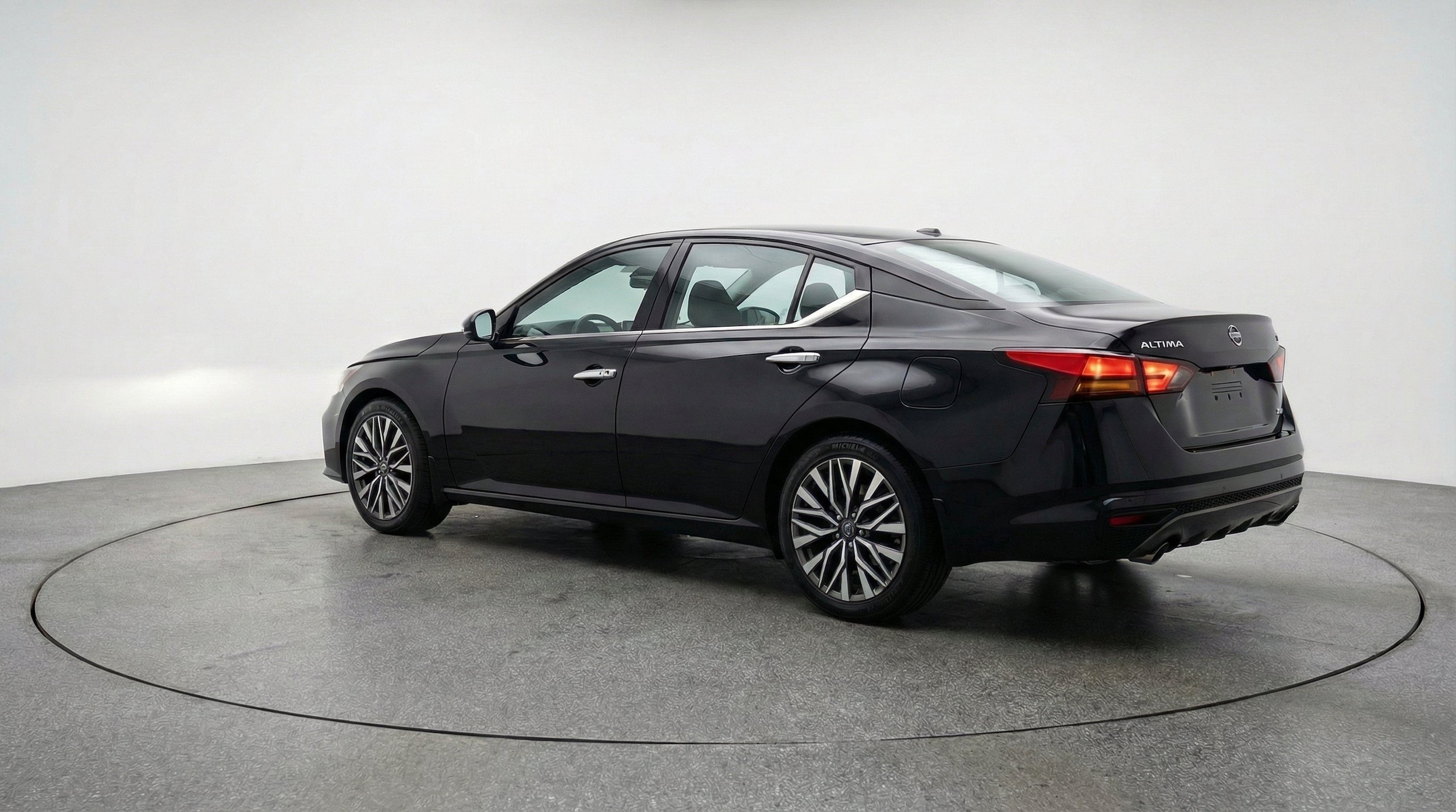 Thumbnail: 2025 Nissan Altima - 6