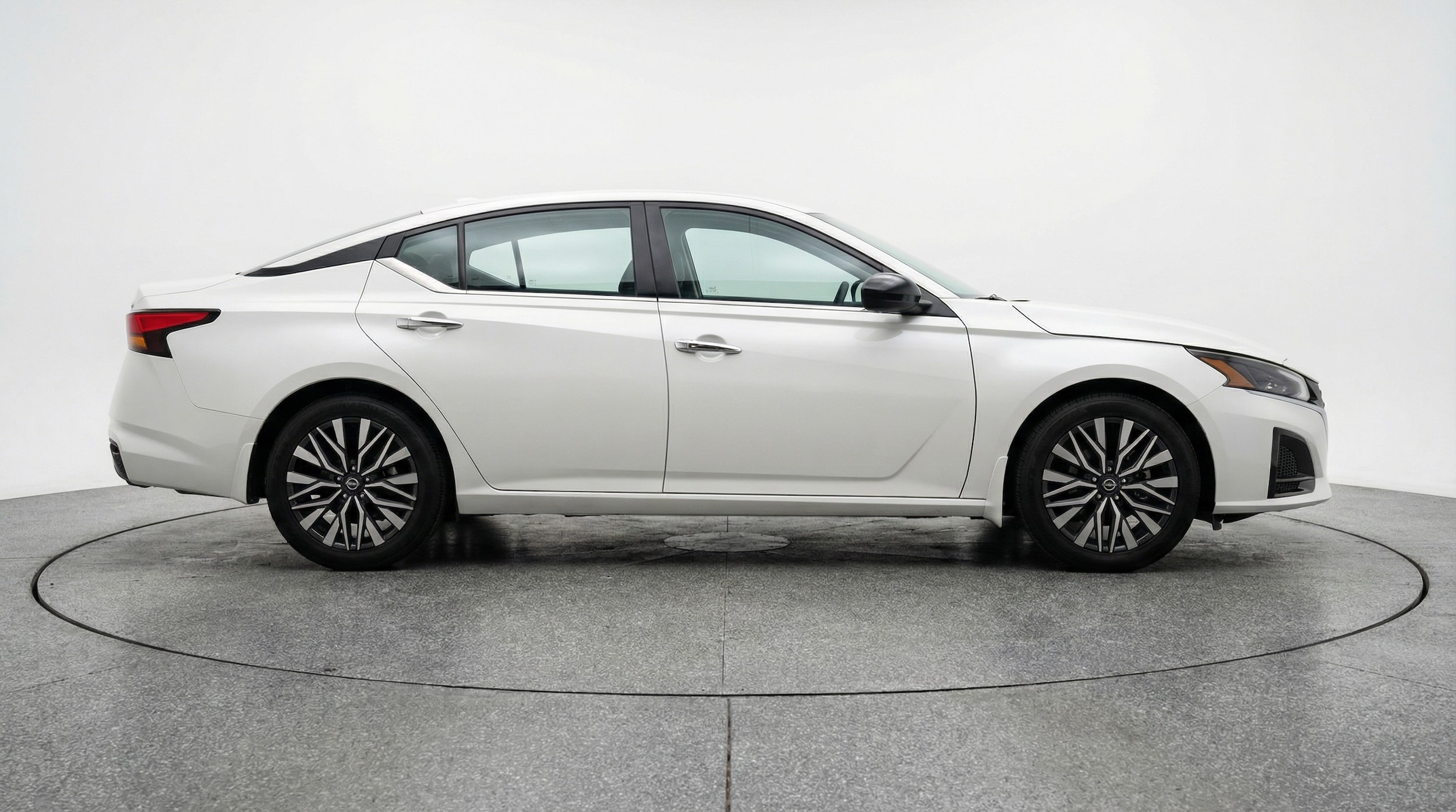 Thumbnail: 2025 Nissan Altima - 8